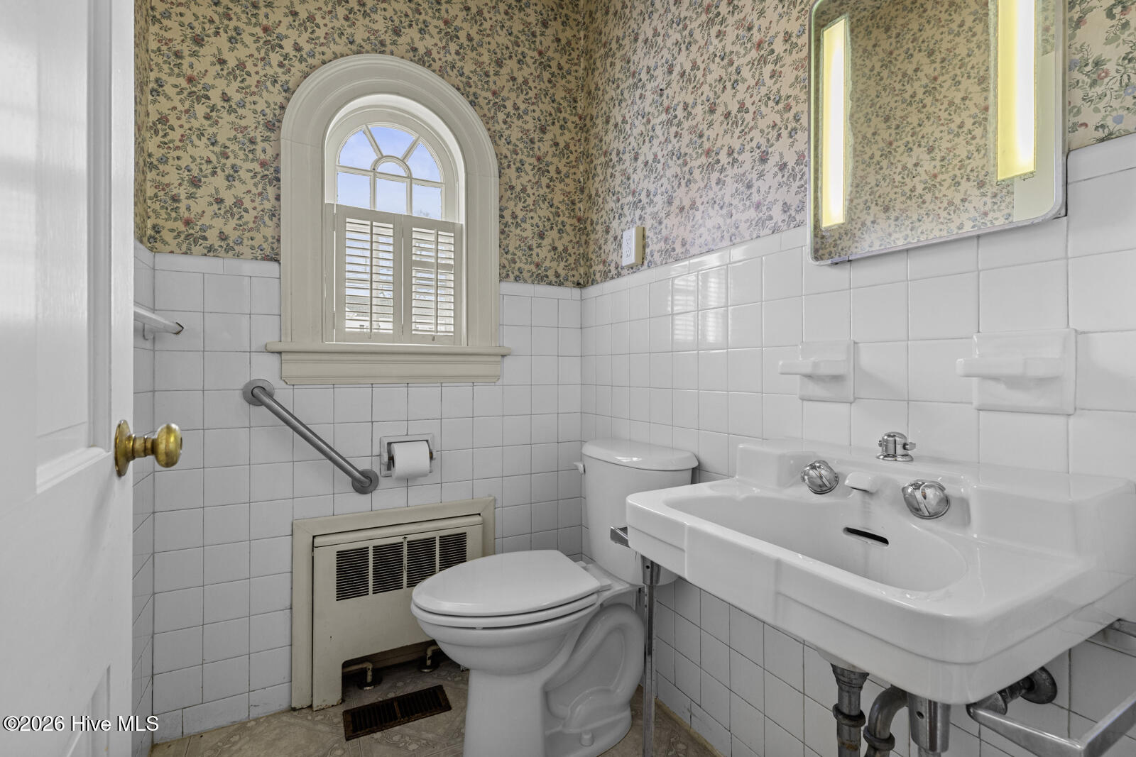 100557416 | Photo 30