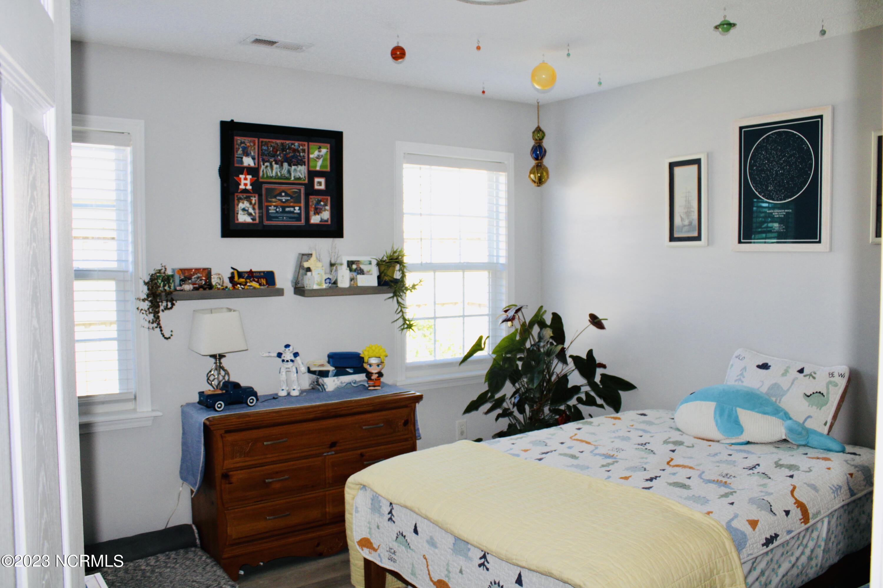 100553469 | Photo 10