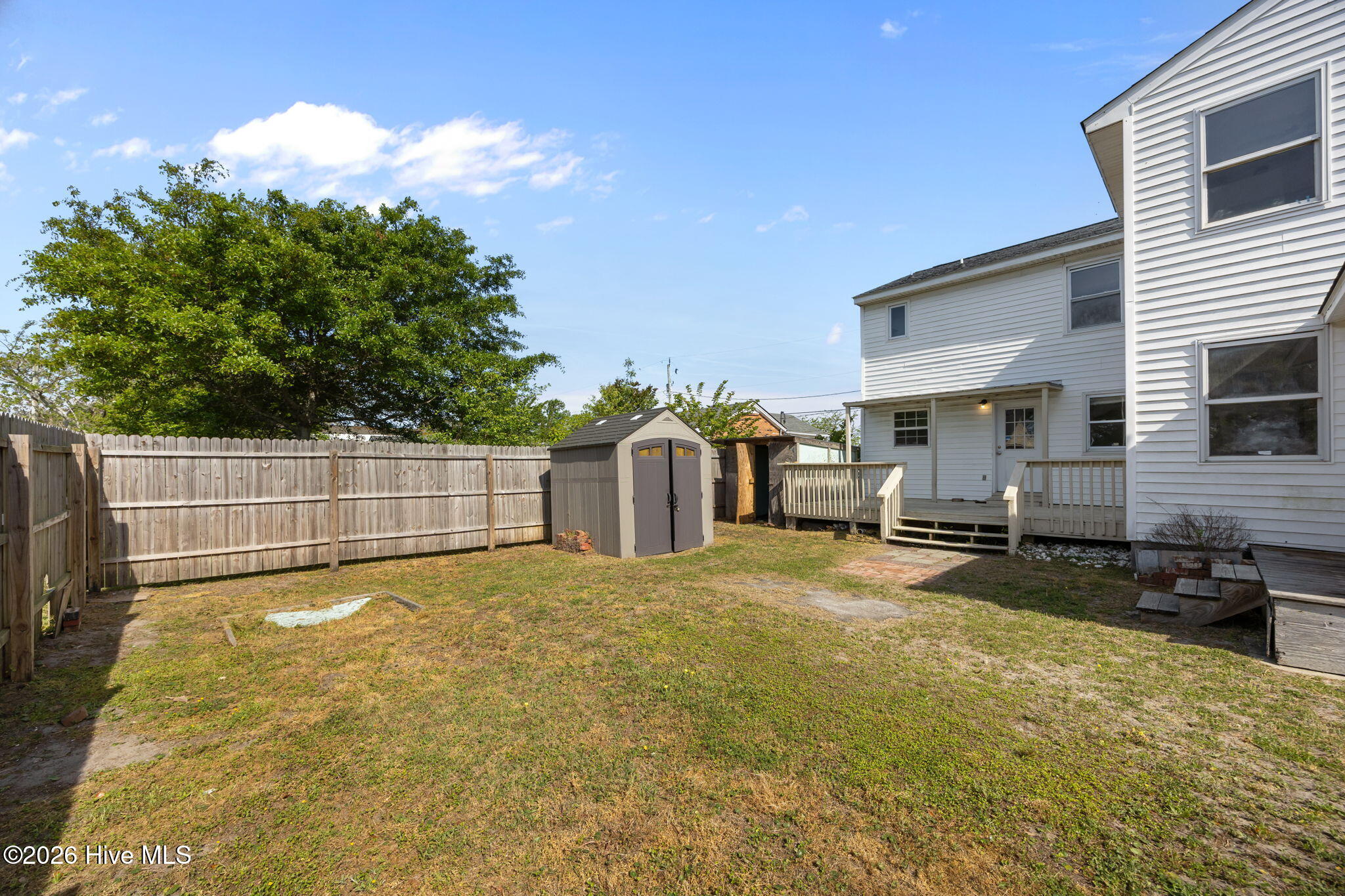 2501 Avery Street,Morehead City