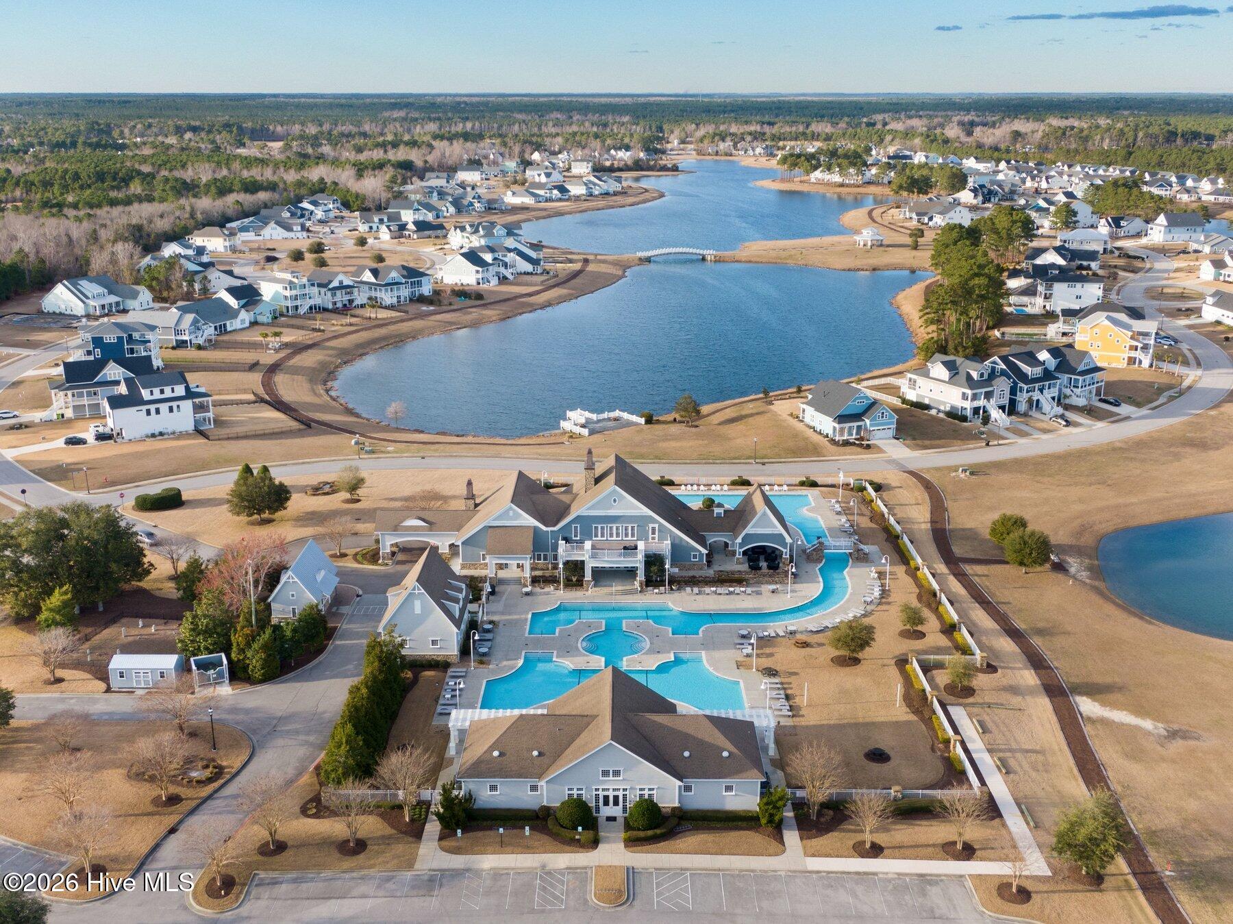 100558879 | Photo 52