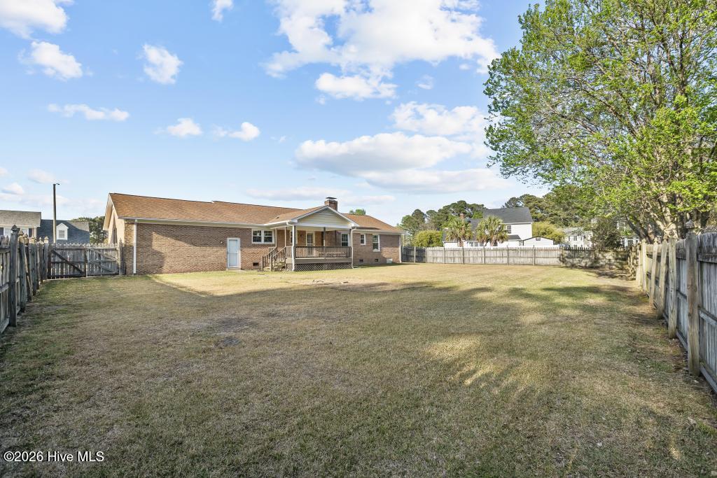 100566141 | Photo 32