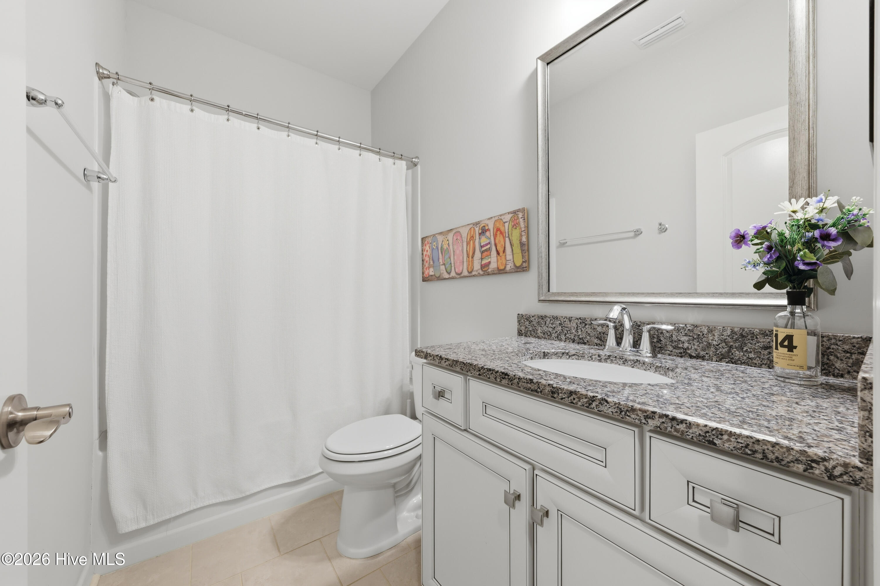 100557965 | Photo 25