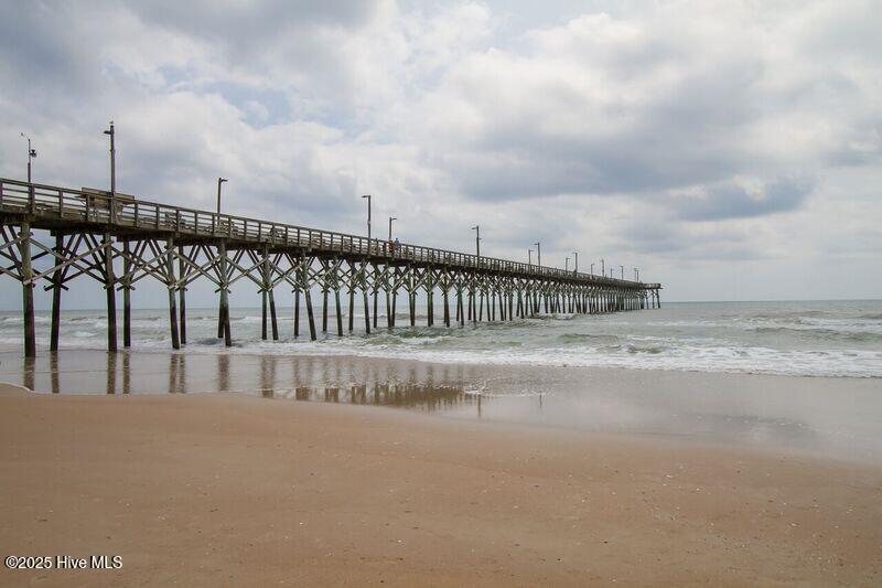 100538421 | Photo 44