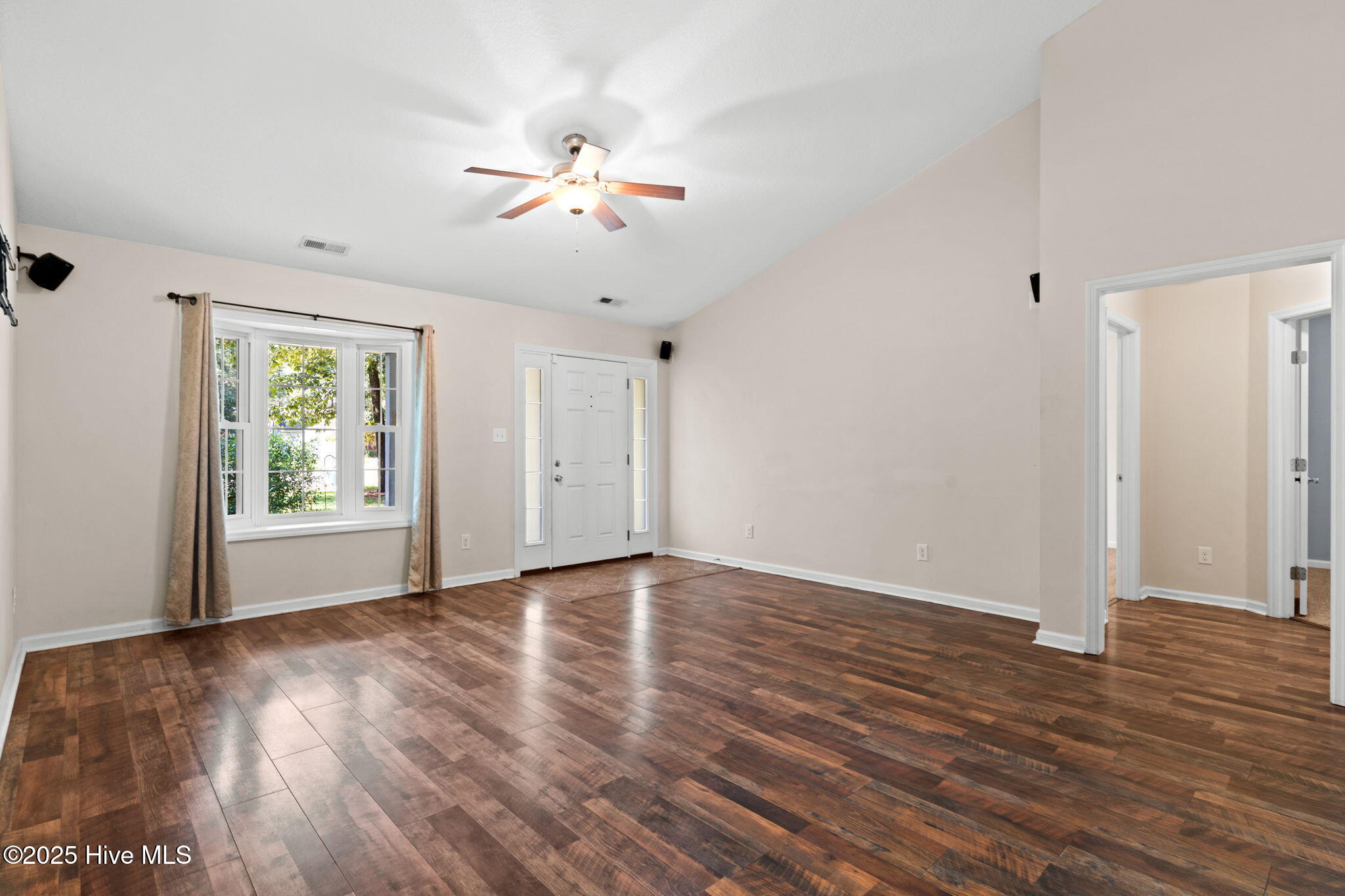 173 Live Oak Drive, Jacksonville, NC 28540 – photo 17: 20-web-or-mls-CAMMediaLLC.com (28 of 52)