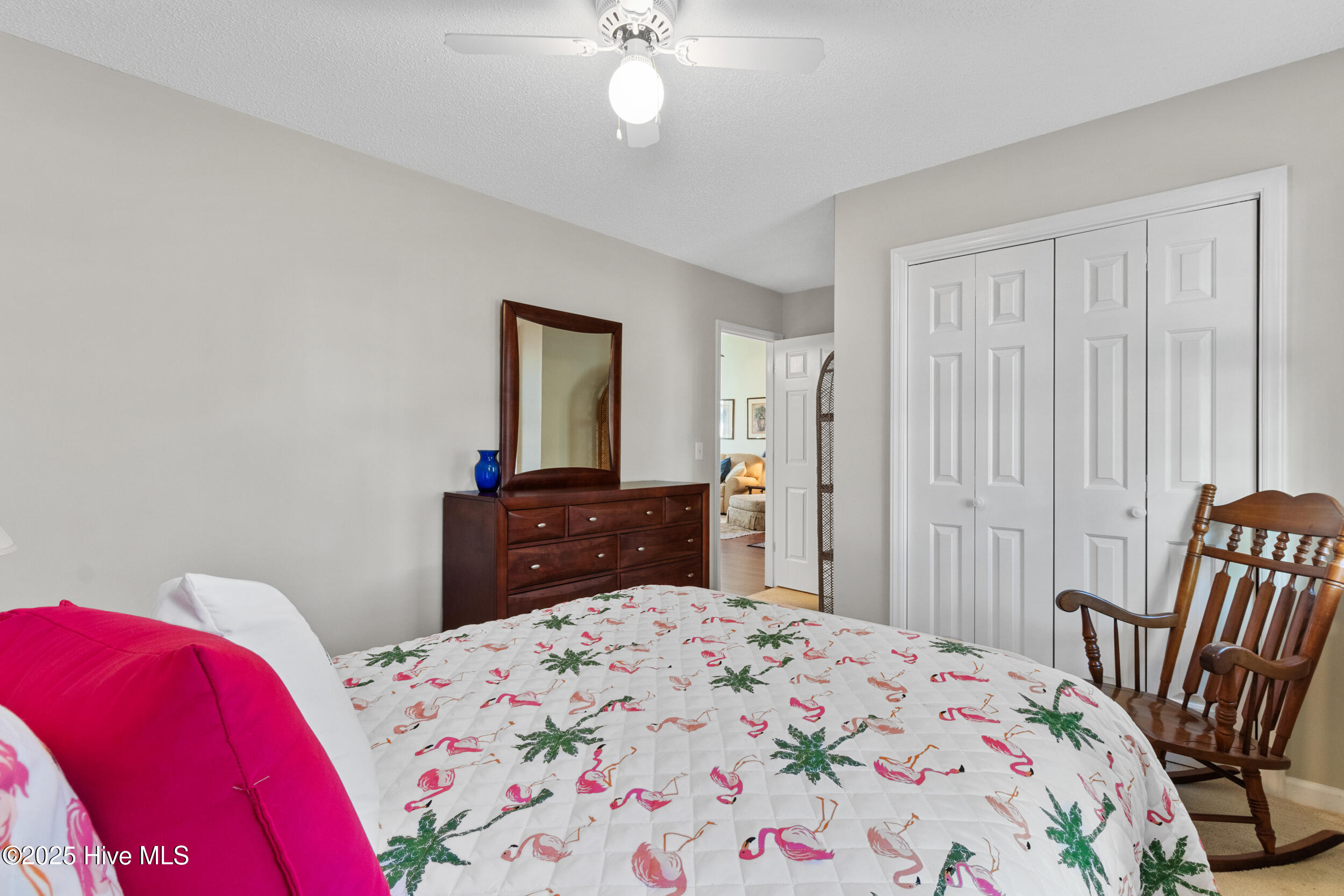 100540145 | Photo 23