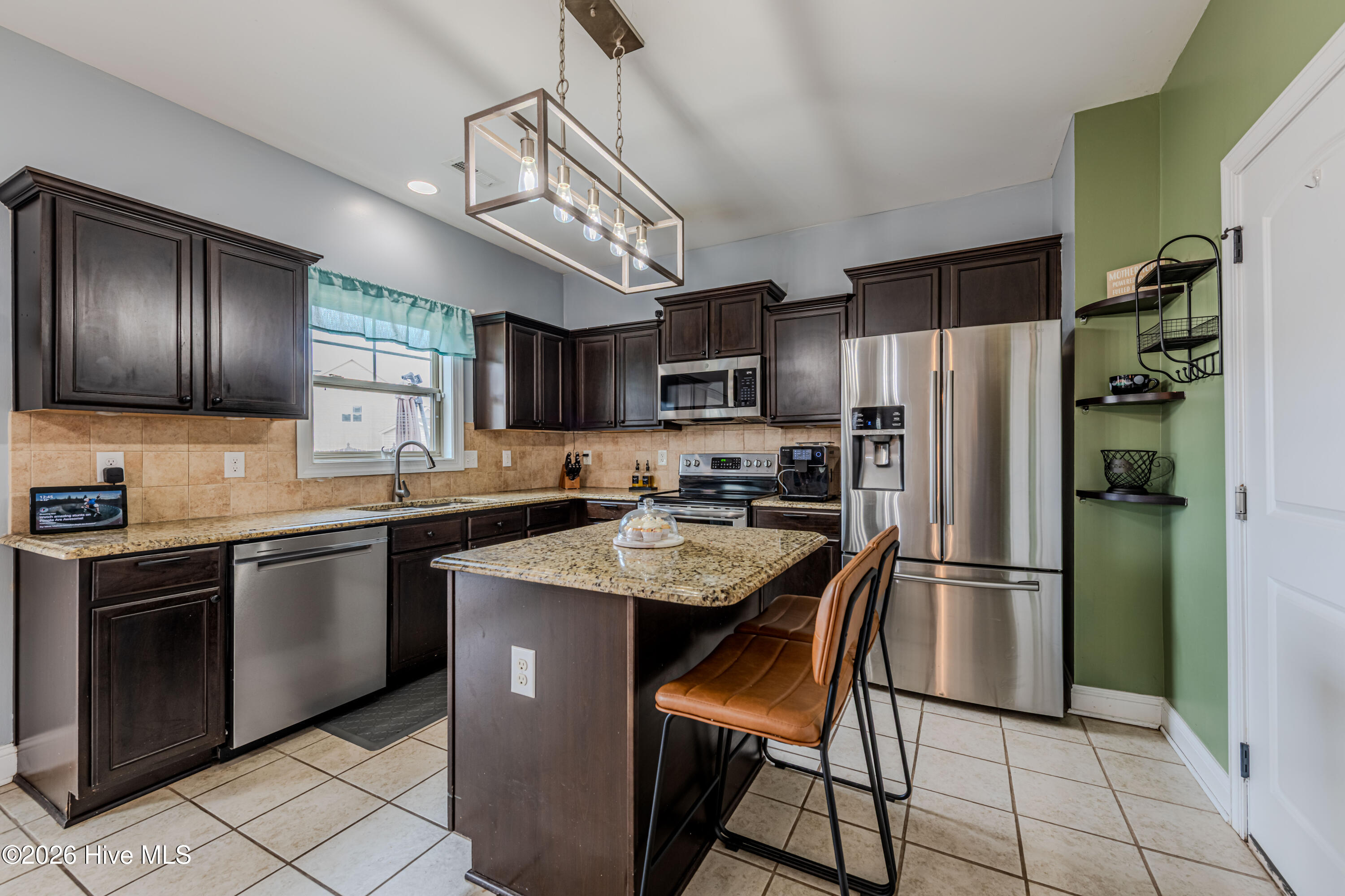 100555095 | Photo 45