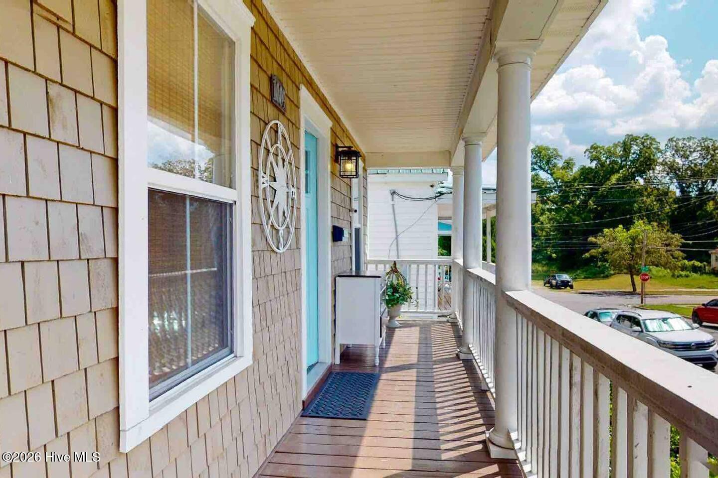 100566637 | Photo 26