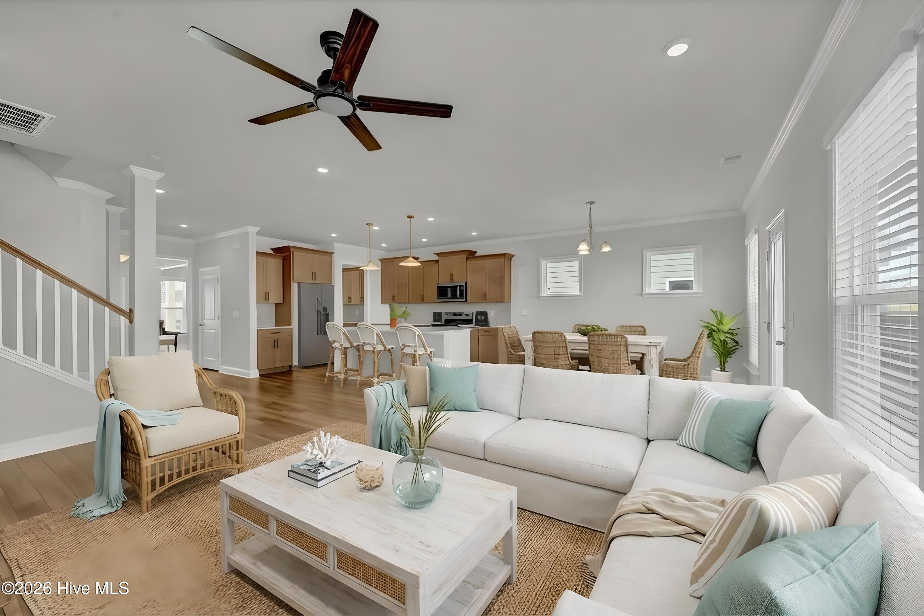 100549094 | Photo 23