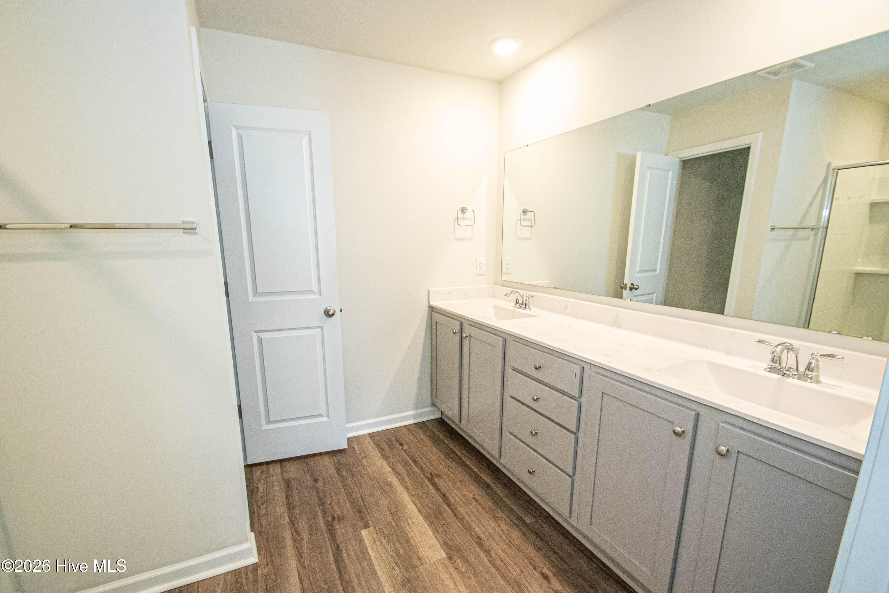 100553957 | Photo 39