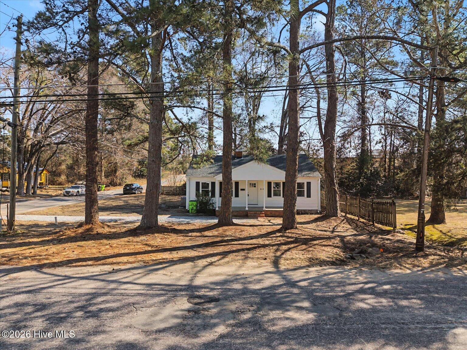 100554181 | Photo 41