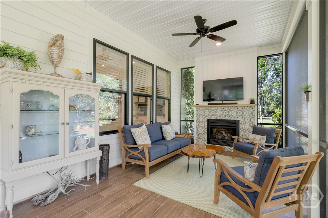Screened Porch