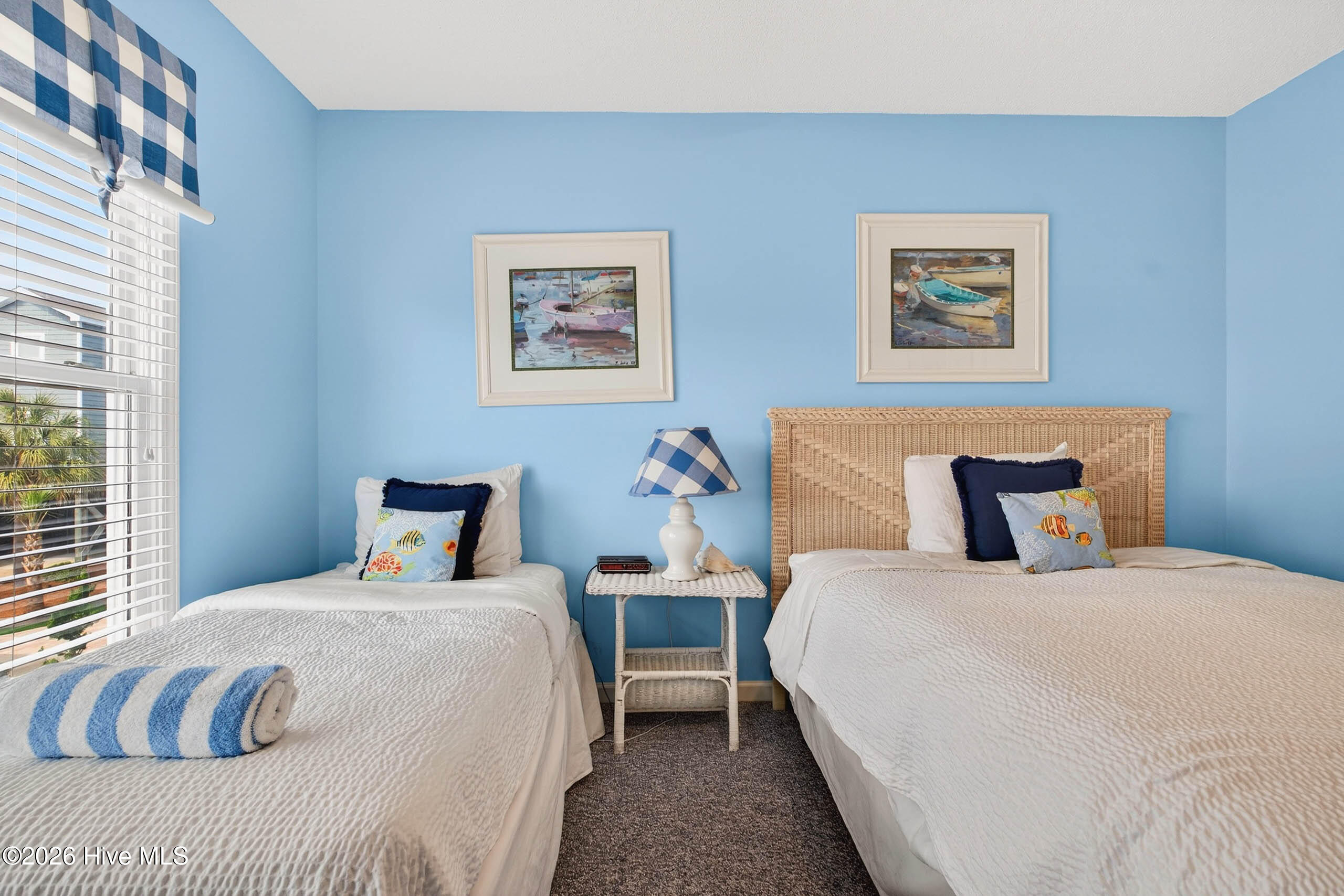 100563035 | Photo 33