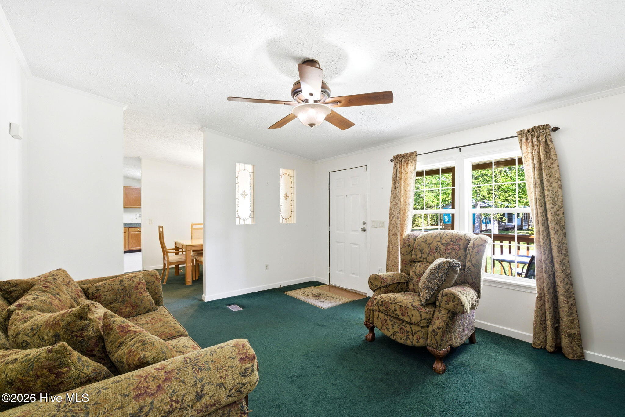 100568157 | Photo 17