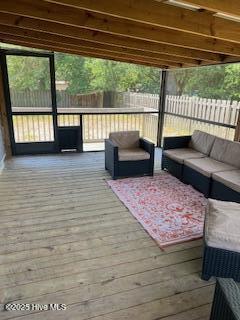 100553804 | Photo 19