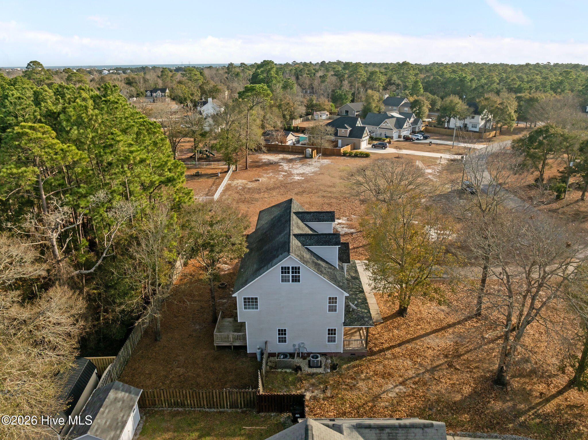 100547961 | Photo 49