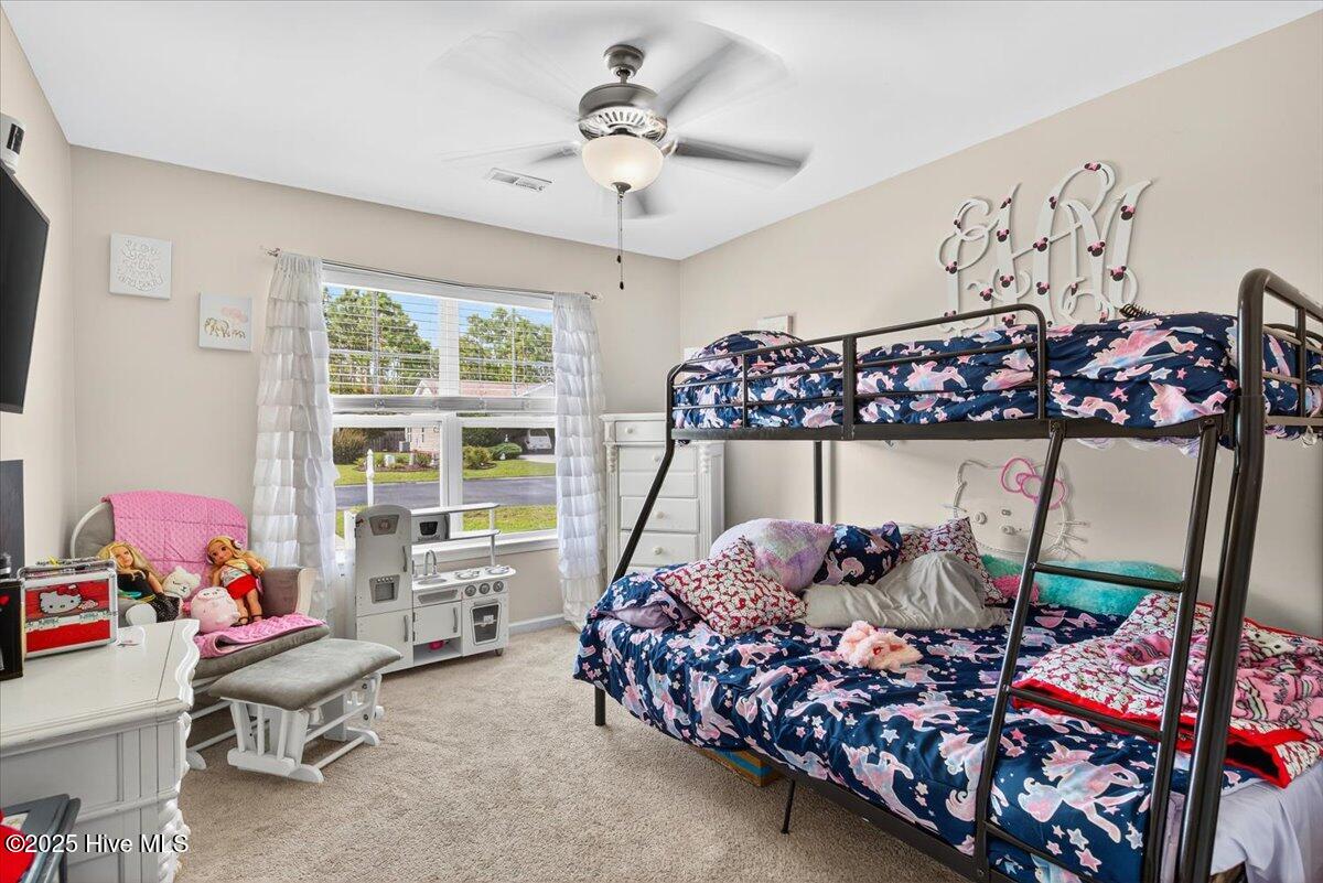 100518227 | Photo 24