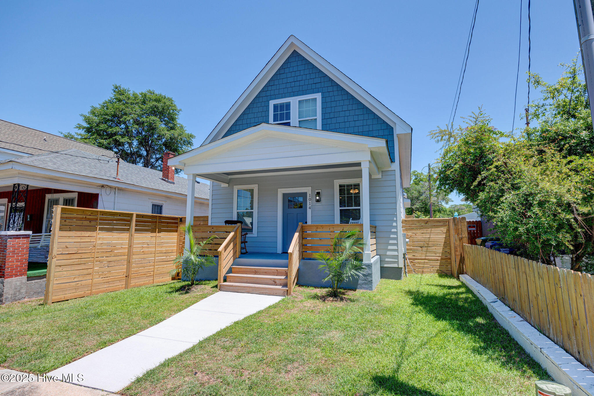 100521175 | Photo 56