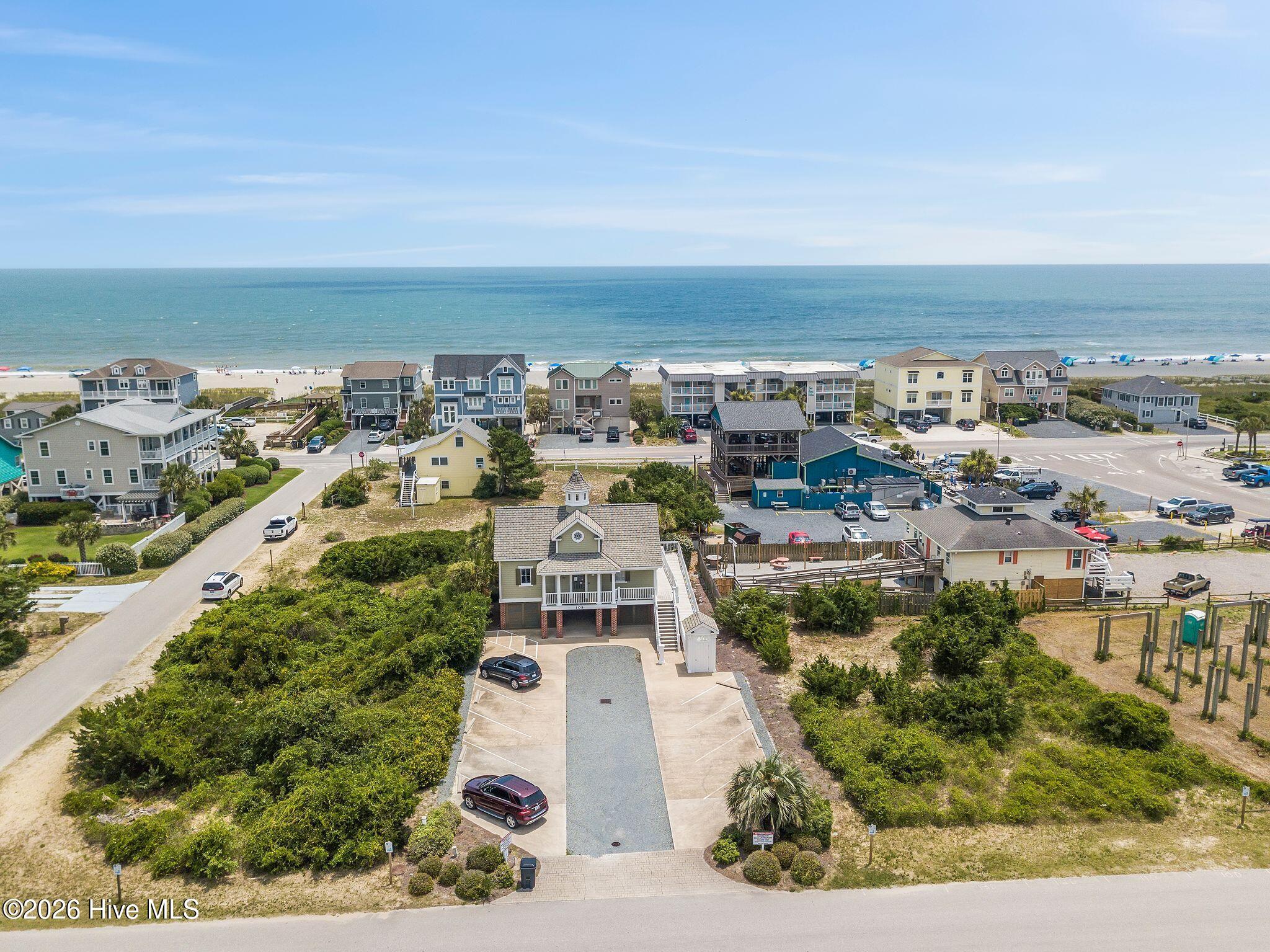 100562202 | Photo 27