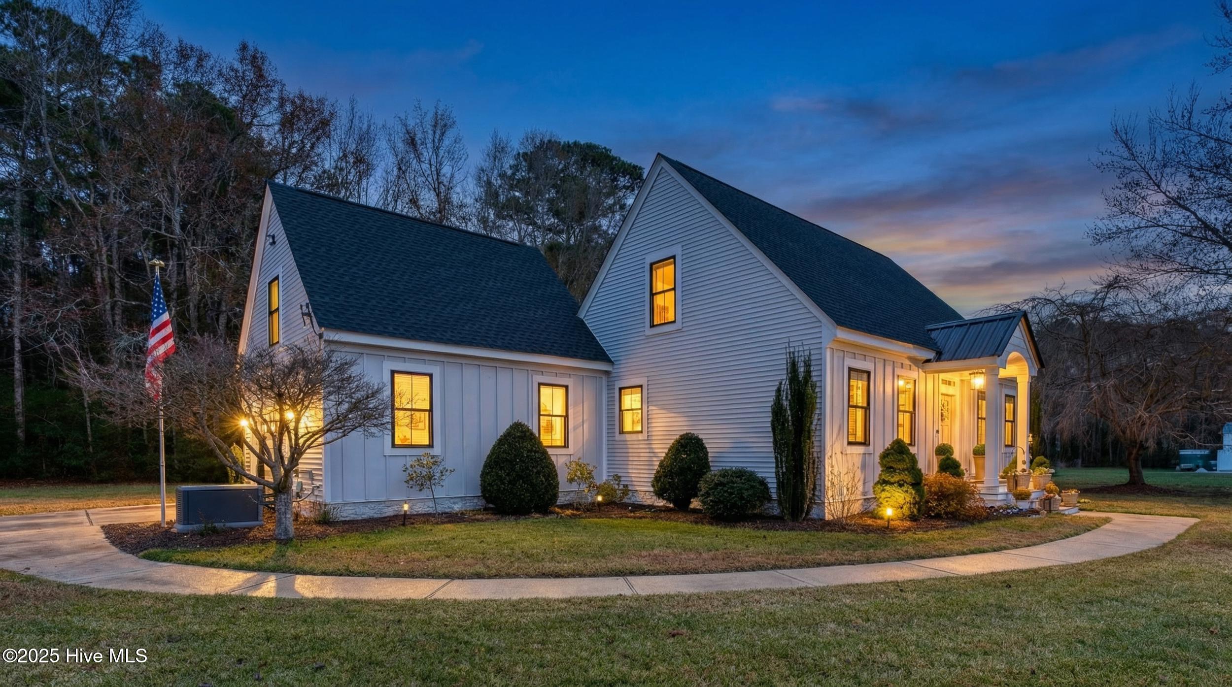 Homes for sale in Knotts Island, NC | 164 Wards Rd, Knotts Island, NC 27950 | MLS# 100544061