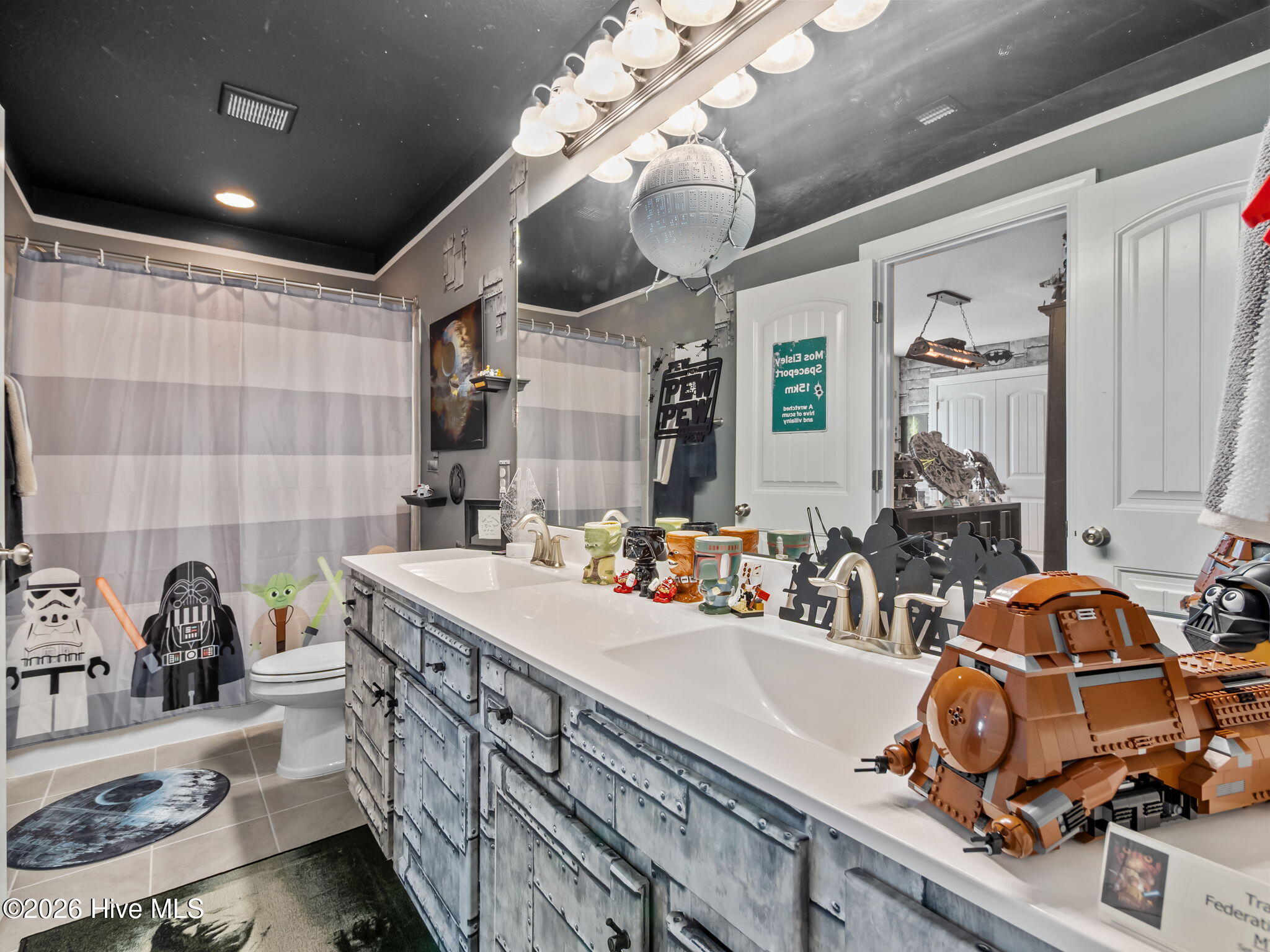 100554631 | Photo 33