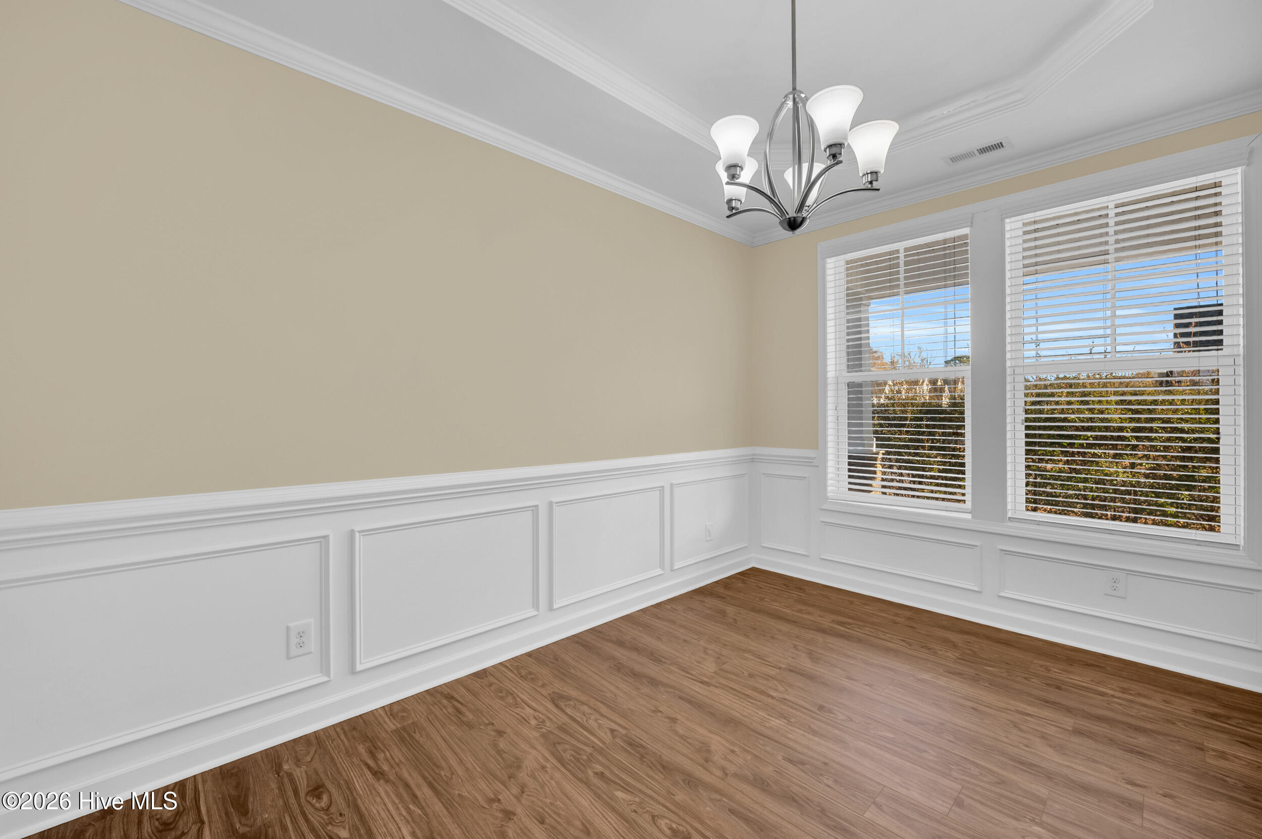 100547452 | Photo 15