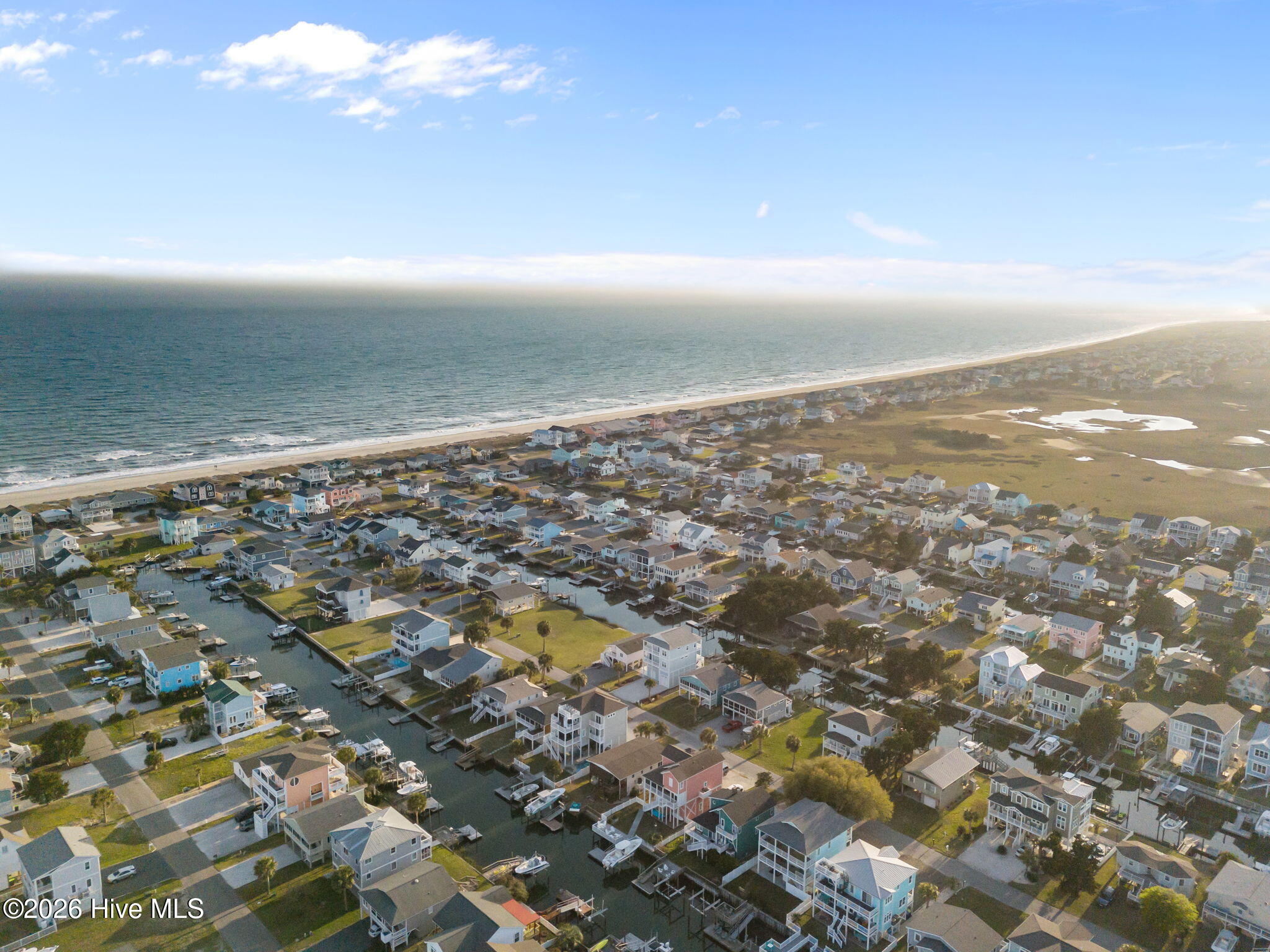 100564867 | Photo 35