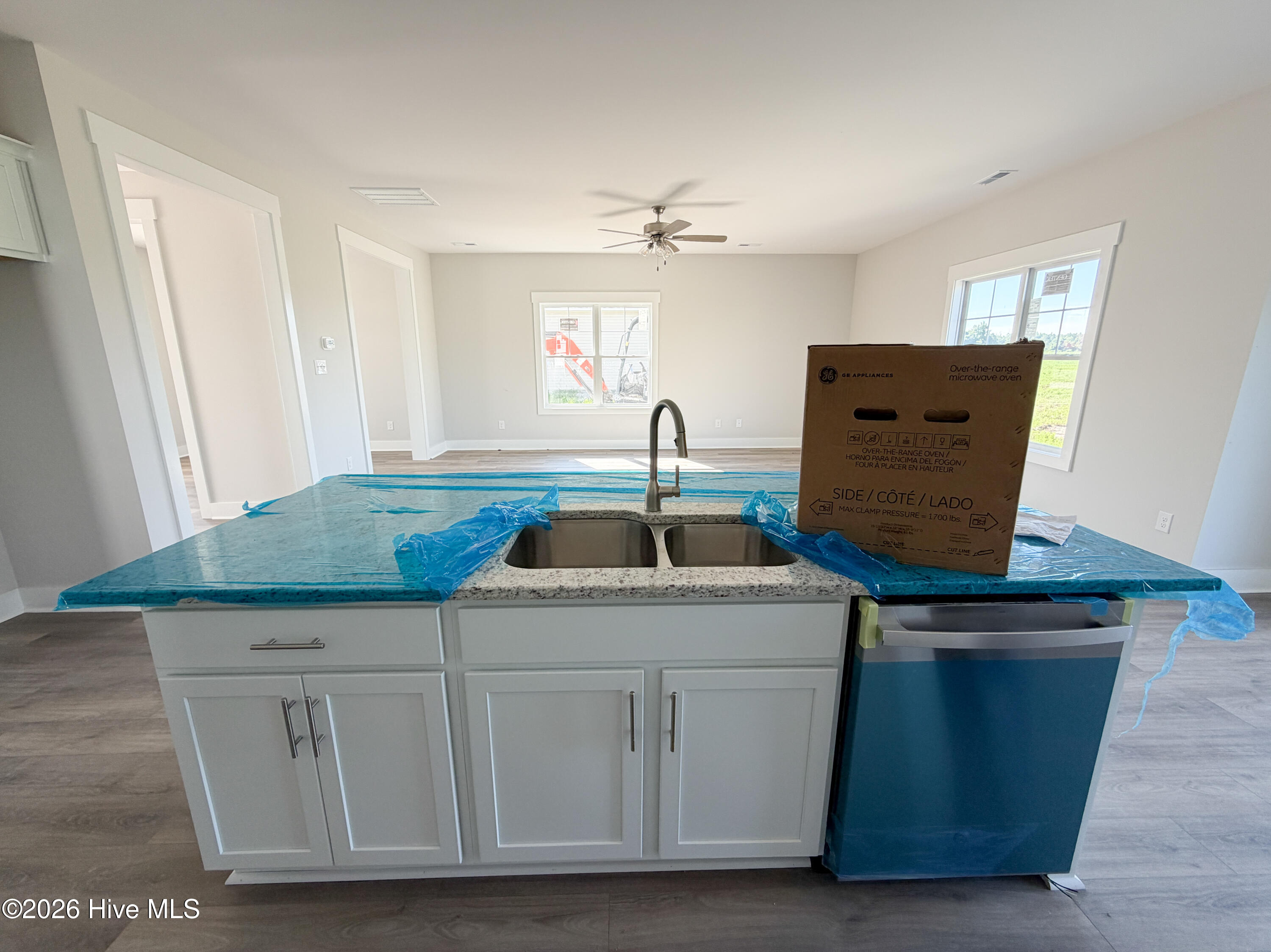 506 E Black Water Lane,Maysville