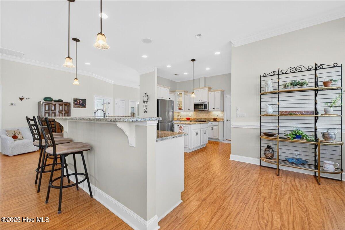 100540380 | Photo 24