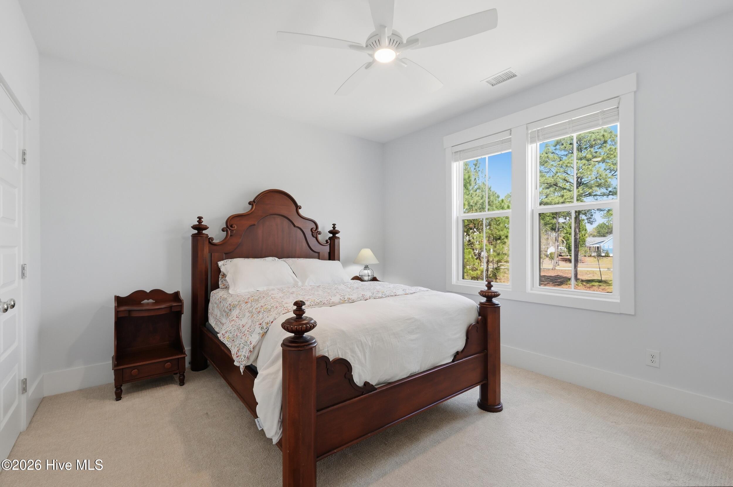 100563980 | Photo 60