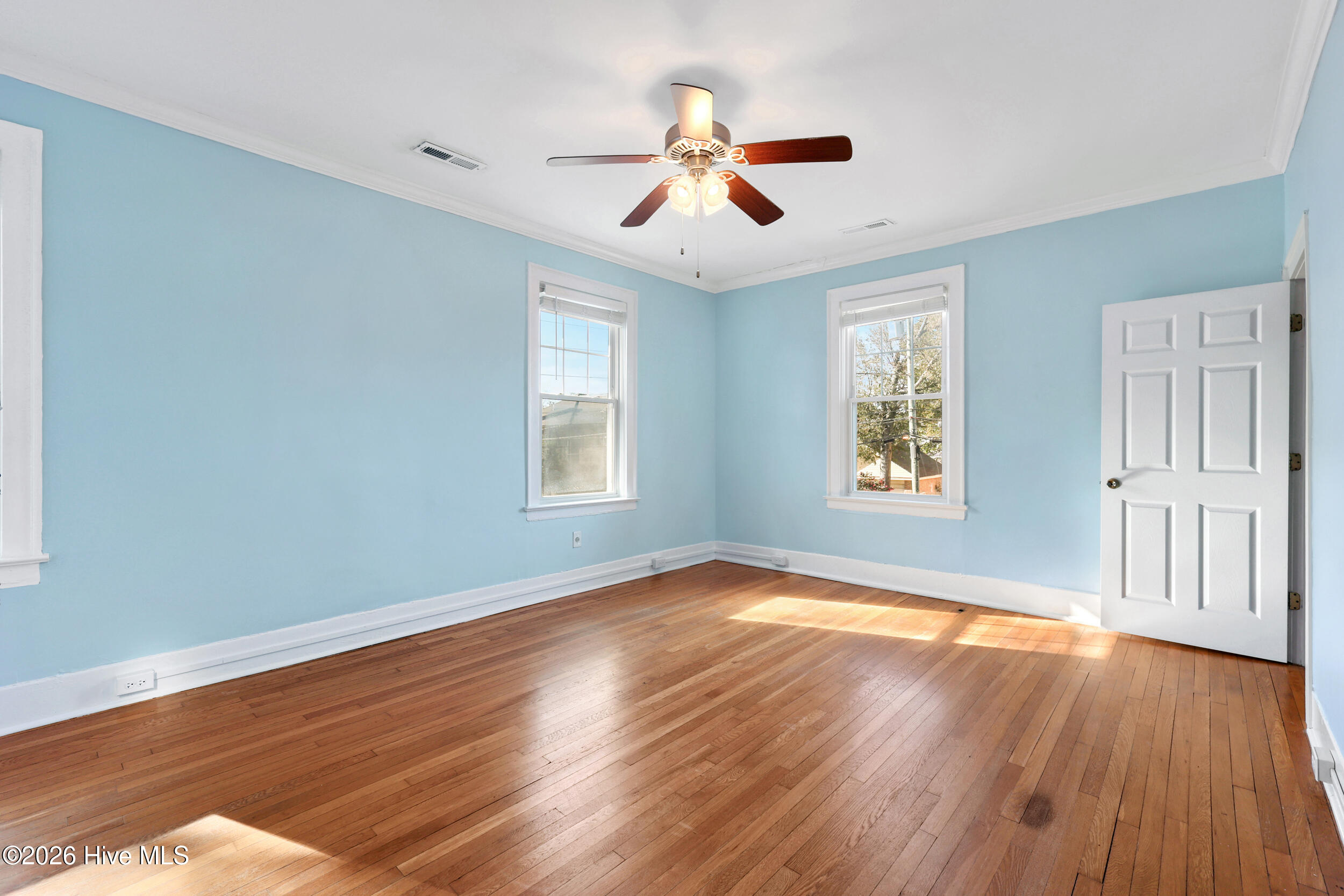 100514178 | Photo 66