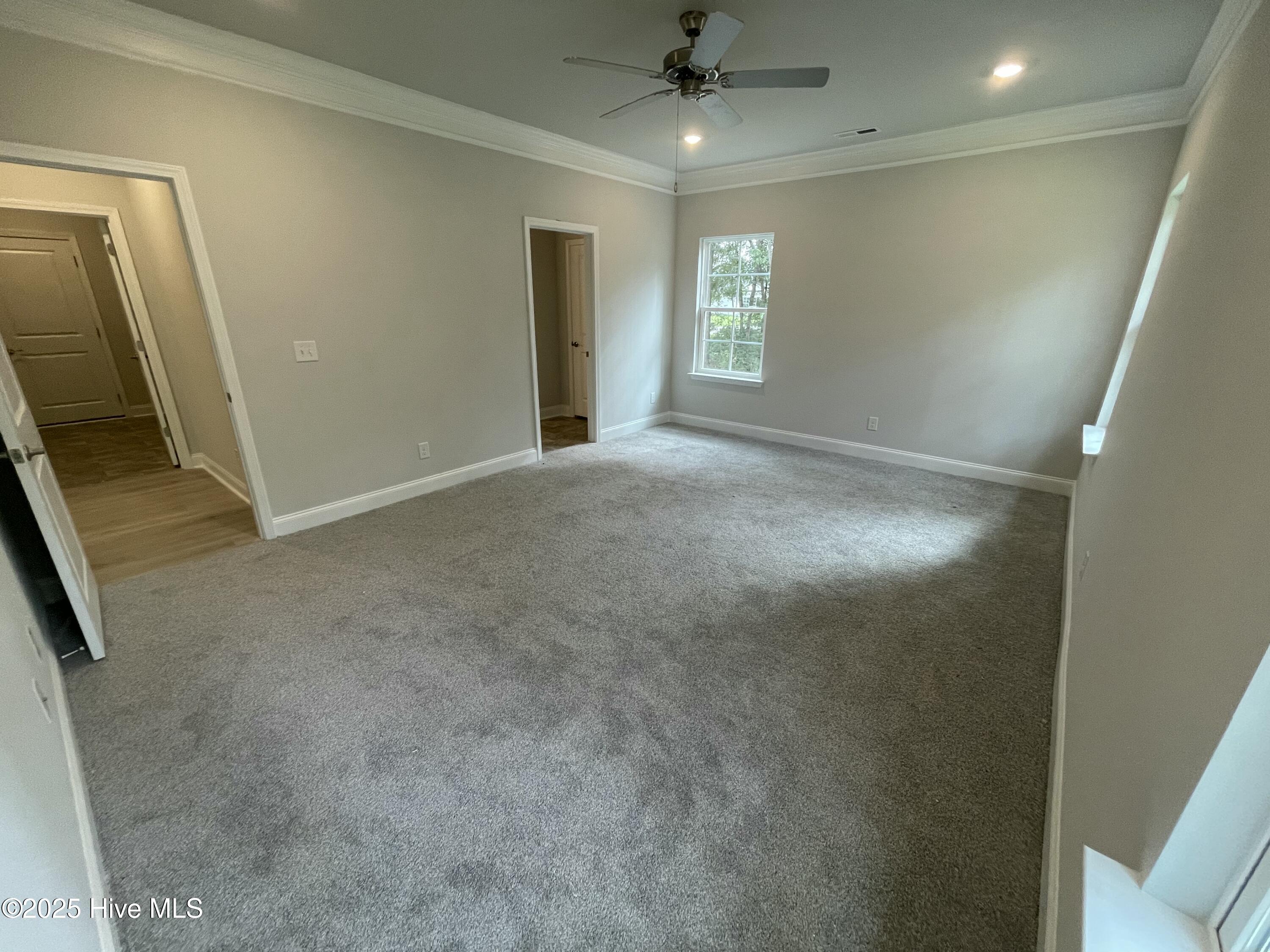 100514580 | Photo 34