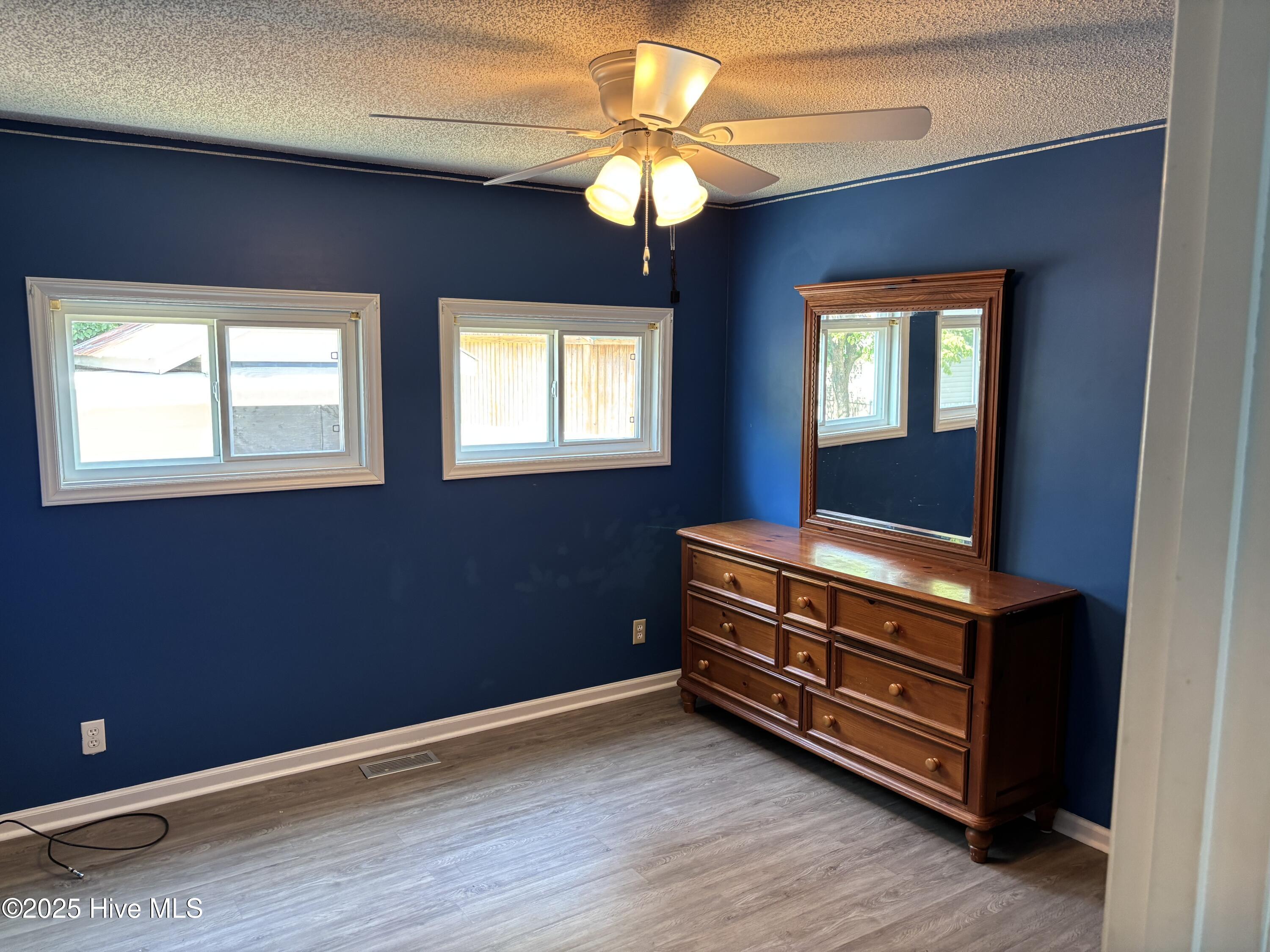 100514950 | Photo 16