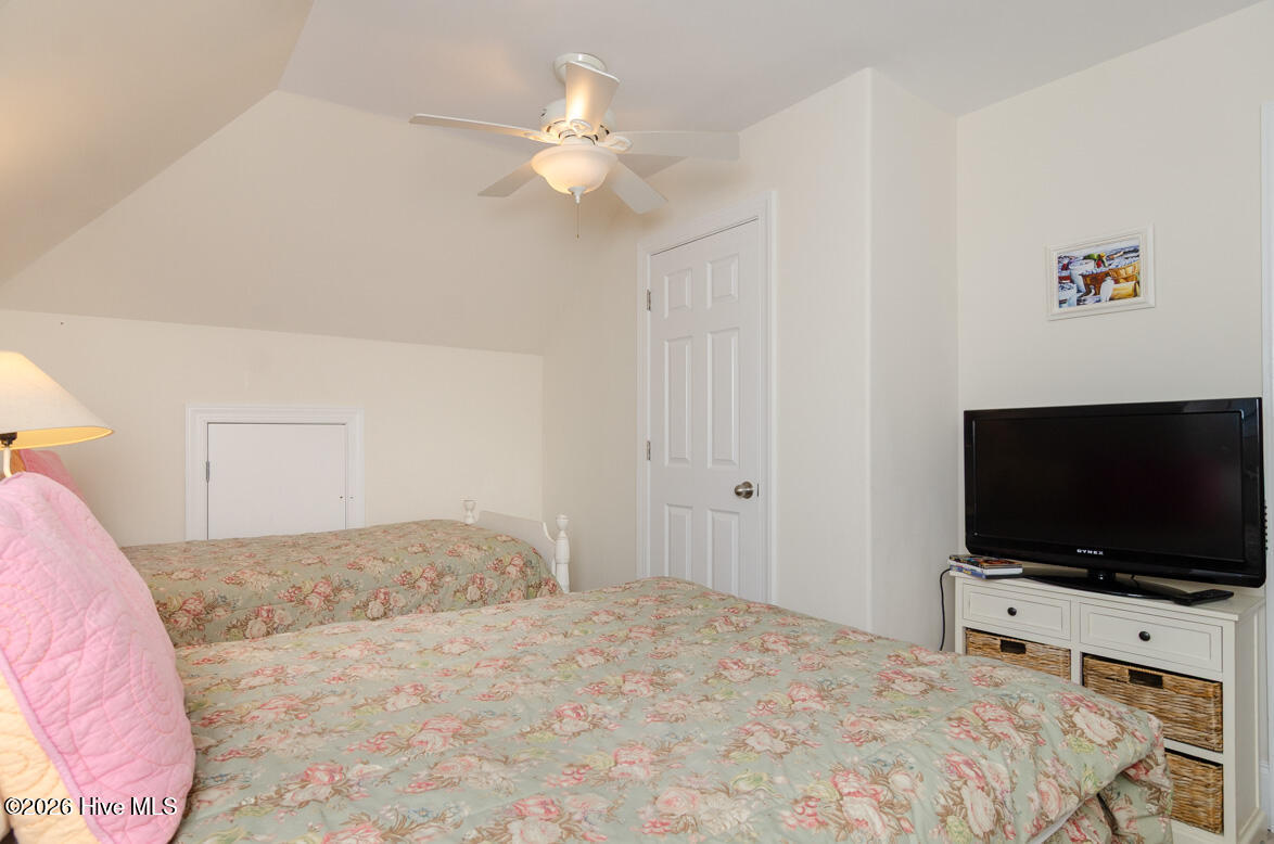 100550509 | Photo 47