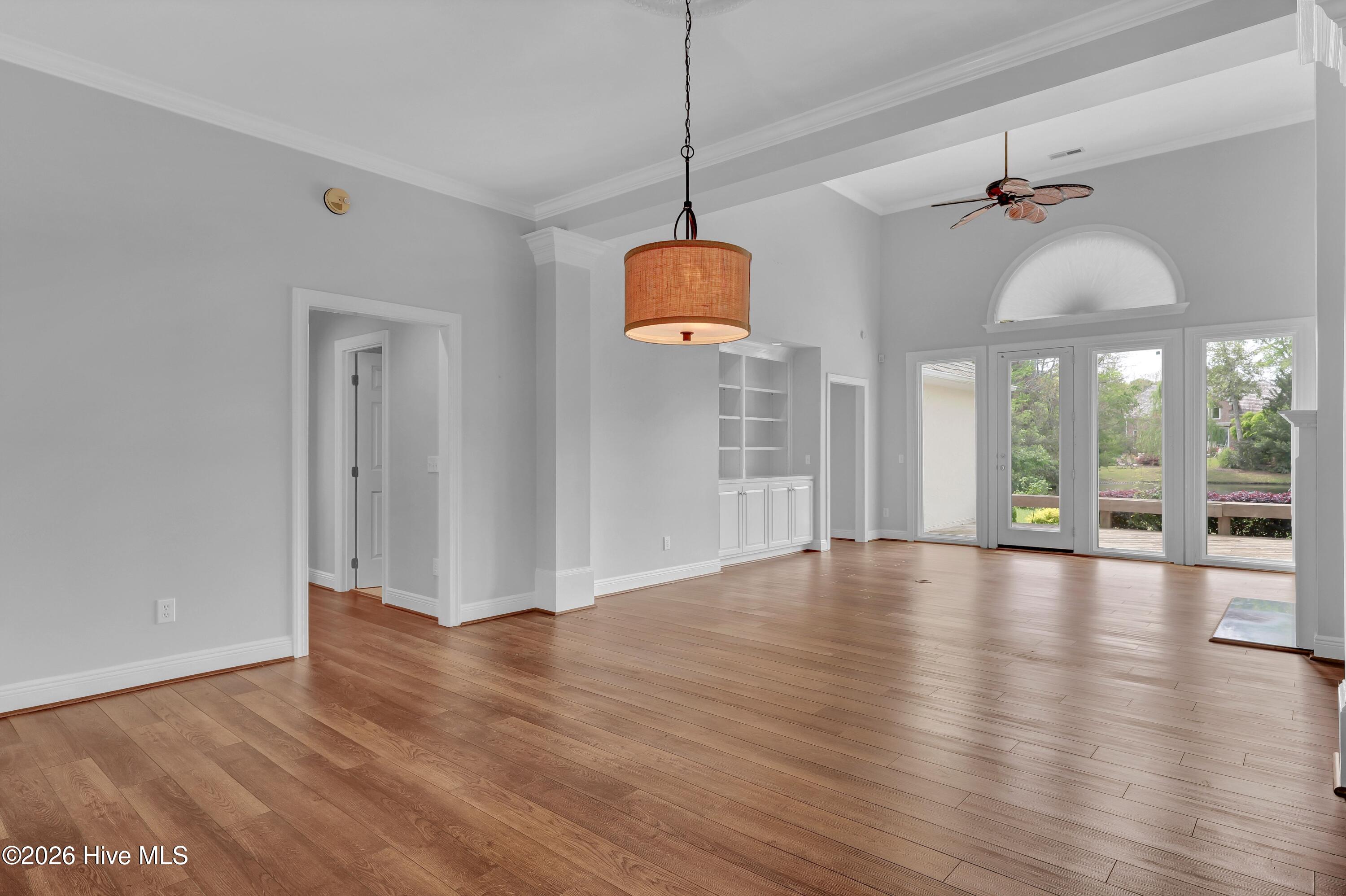 100566096 | Photo 17