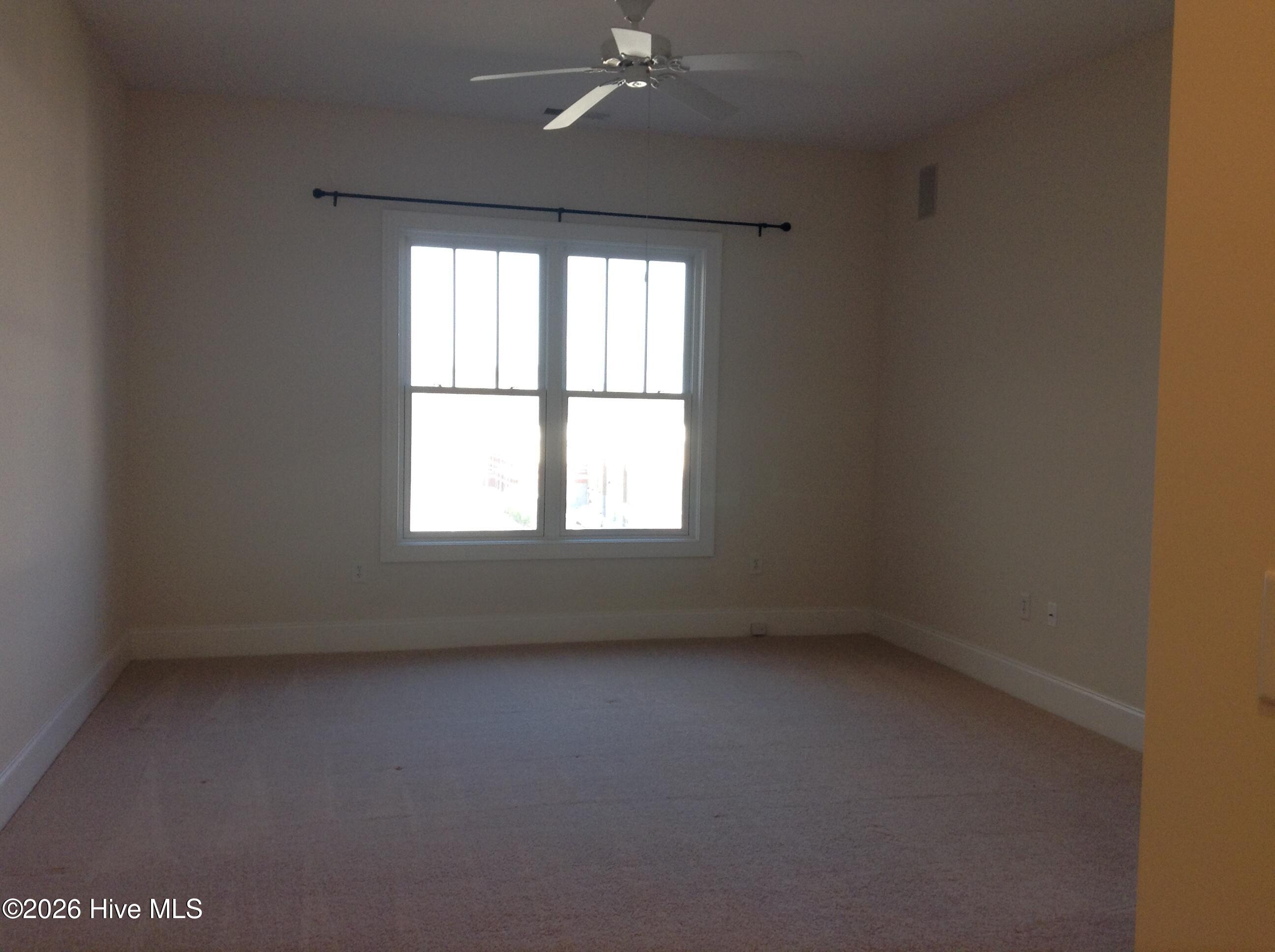 100553173 | Photo 28