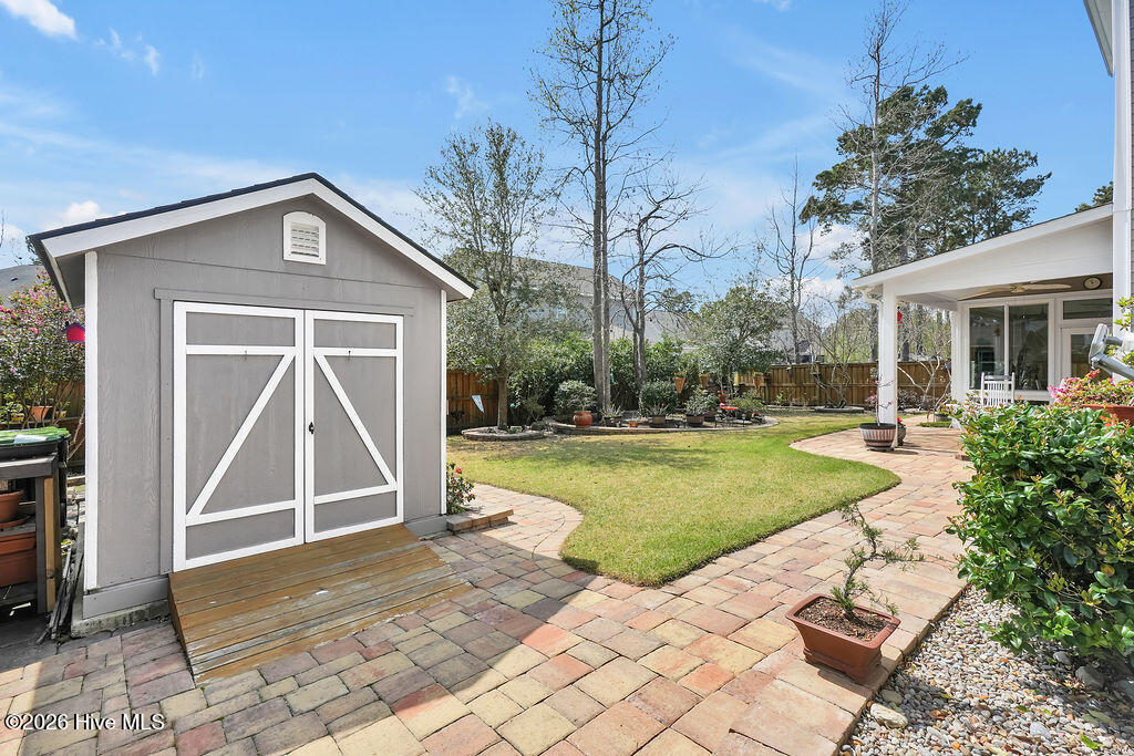 100561587 | Photo 39