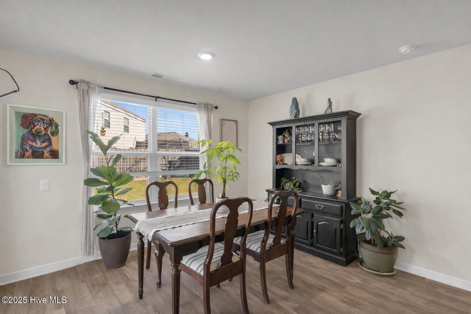 100539440 | Photo 11