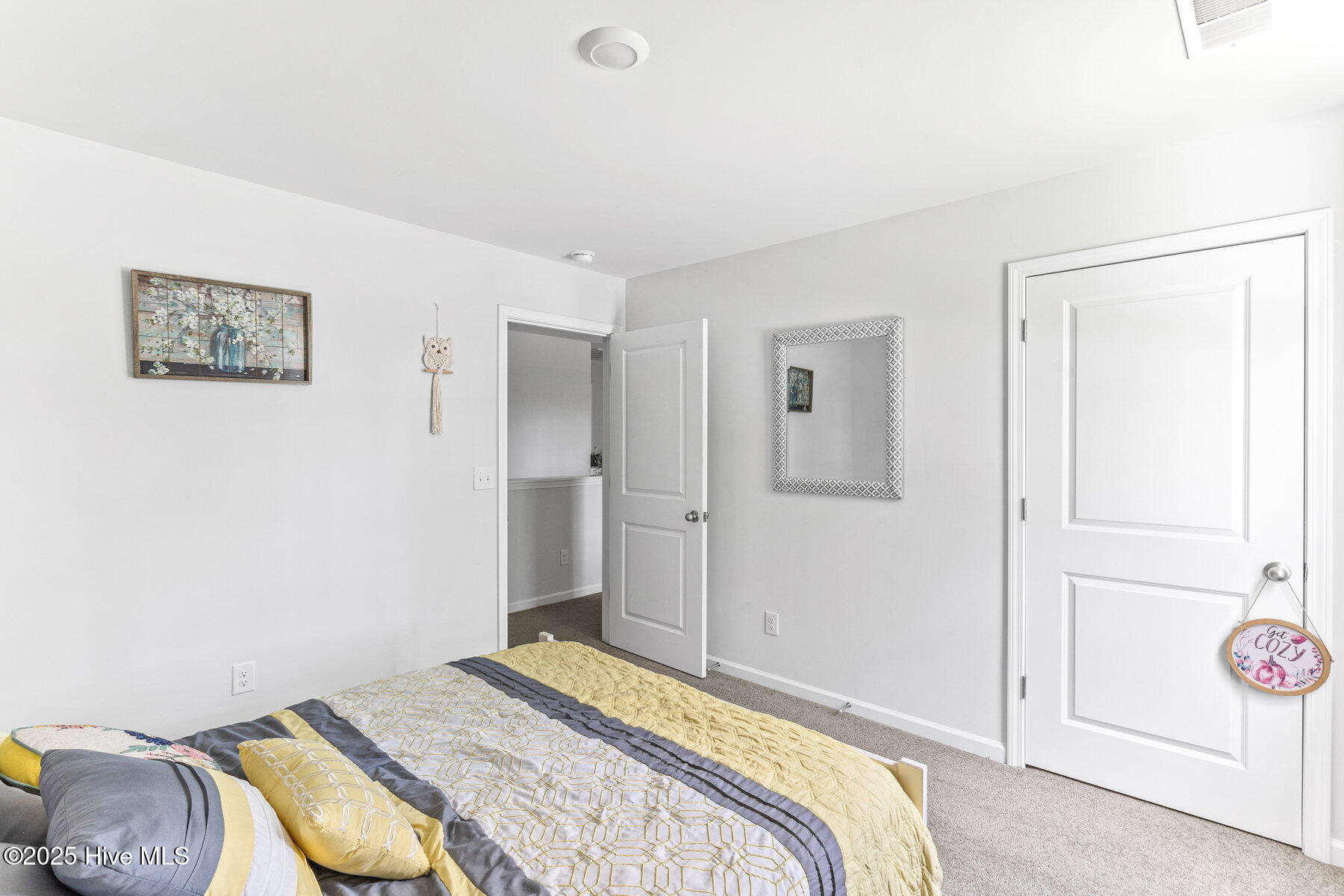 249 Hope Creek Drive, Hampstead, NC 28443 – photo 18: 019_249_hope_creek-19_544