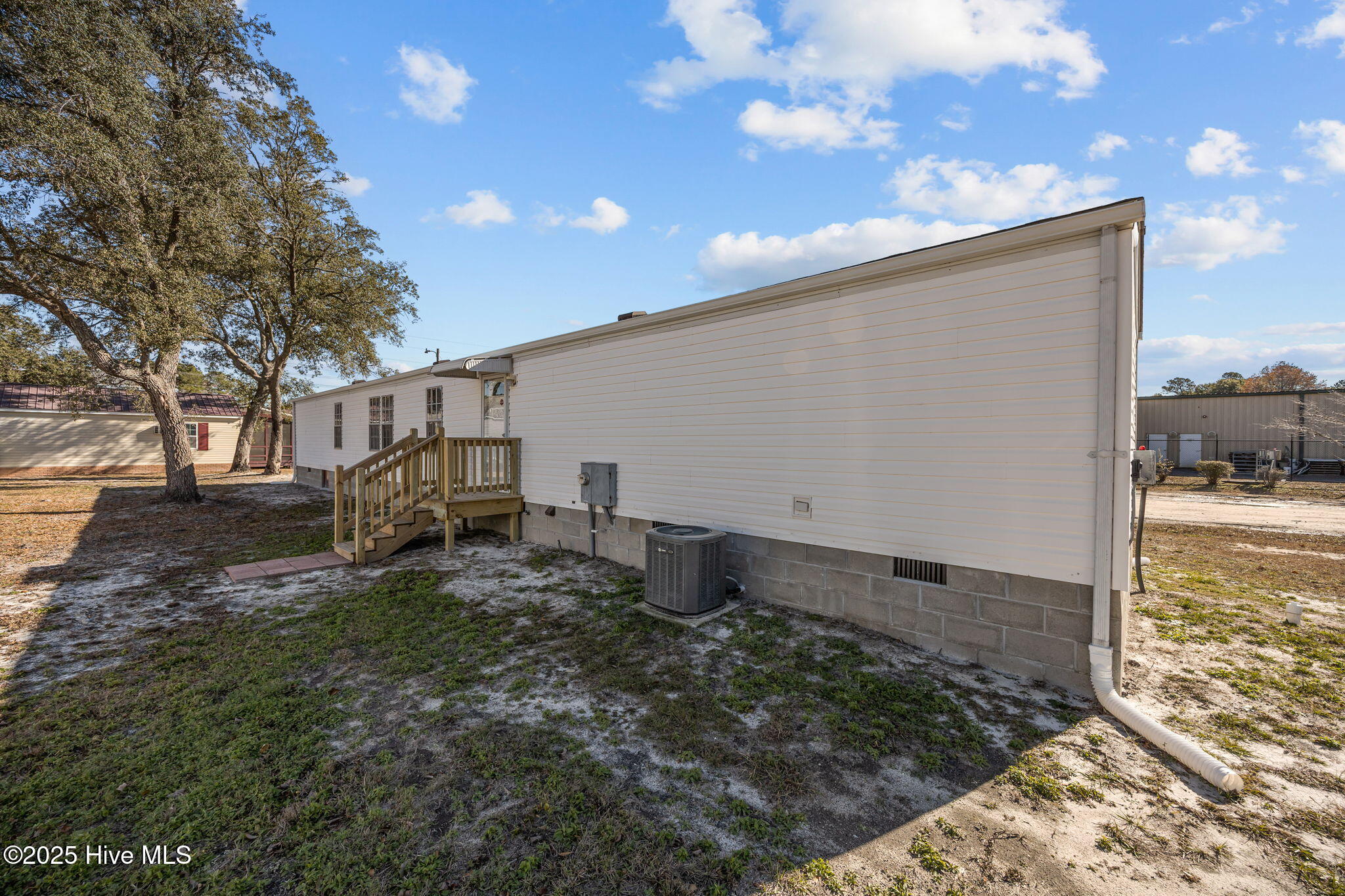 100545328 | Photo 43