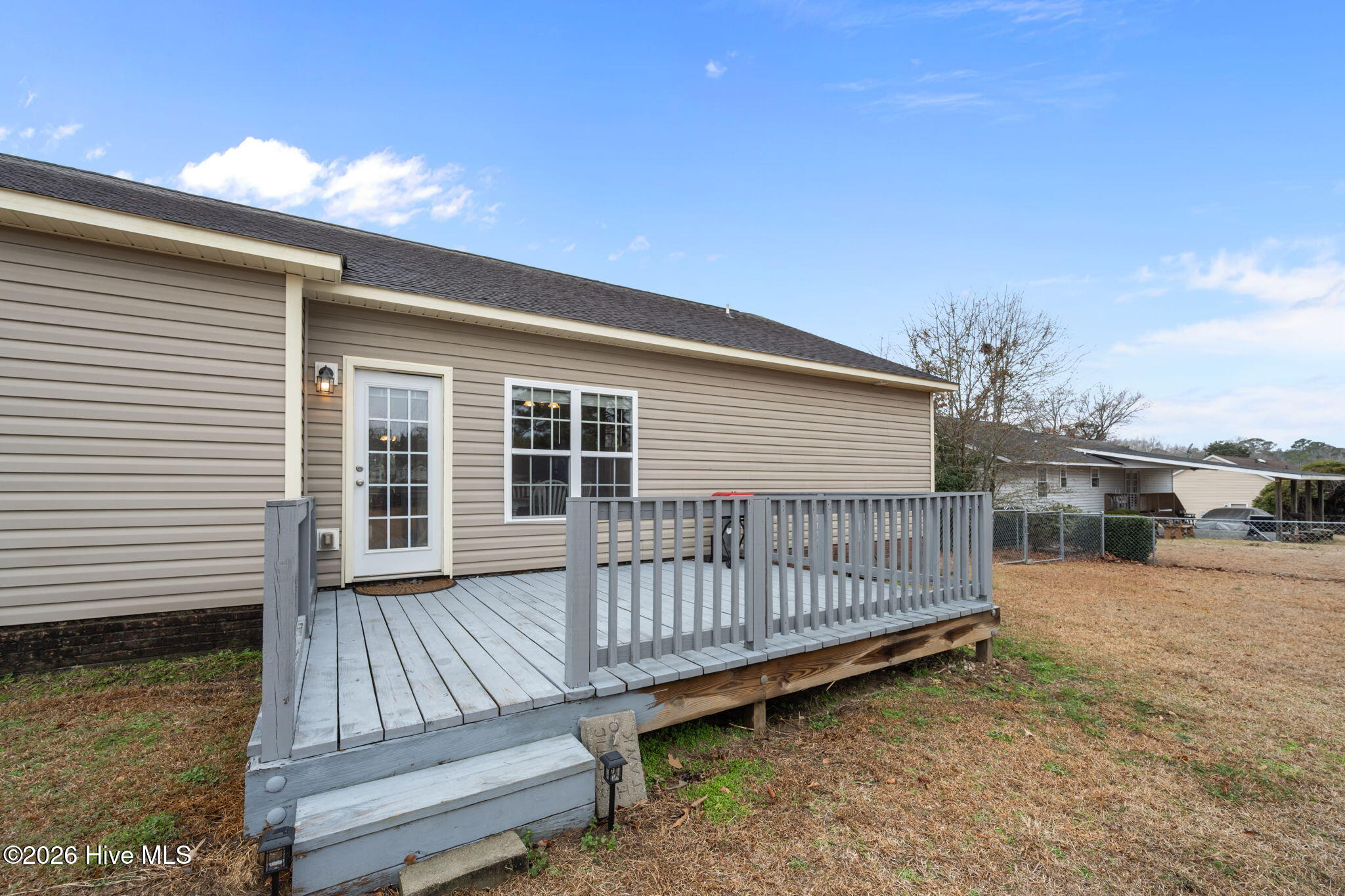 100565561 | Photo 42