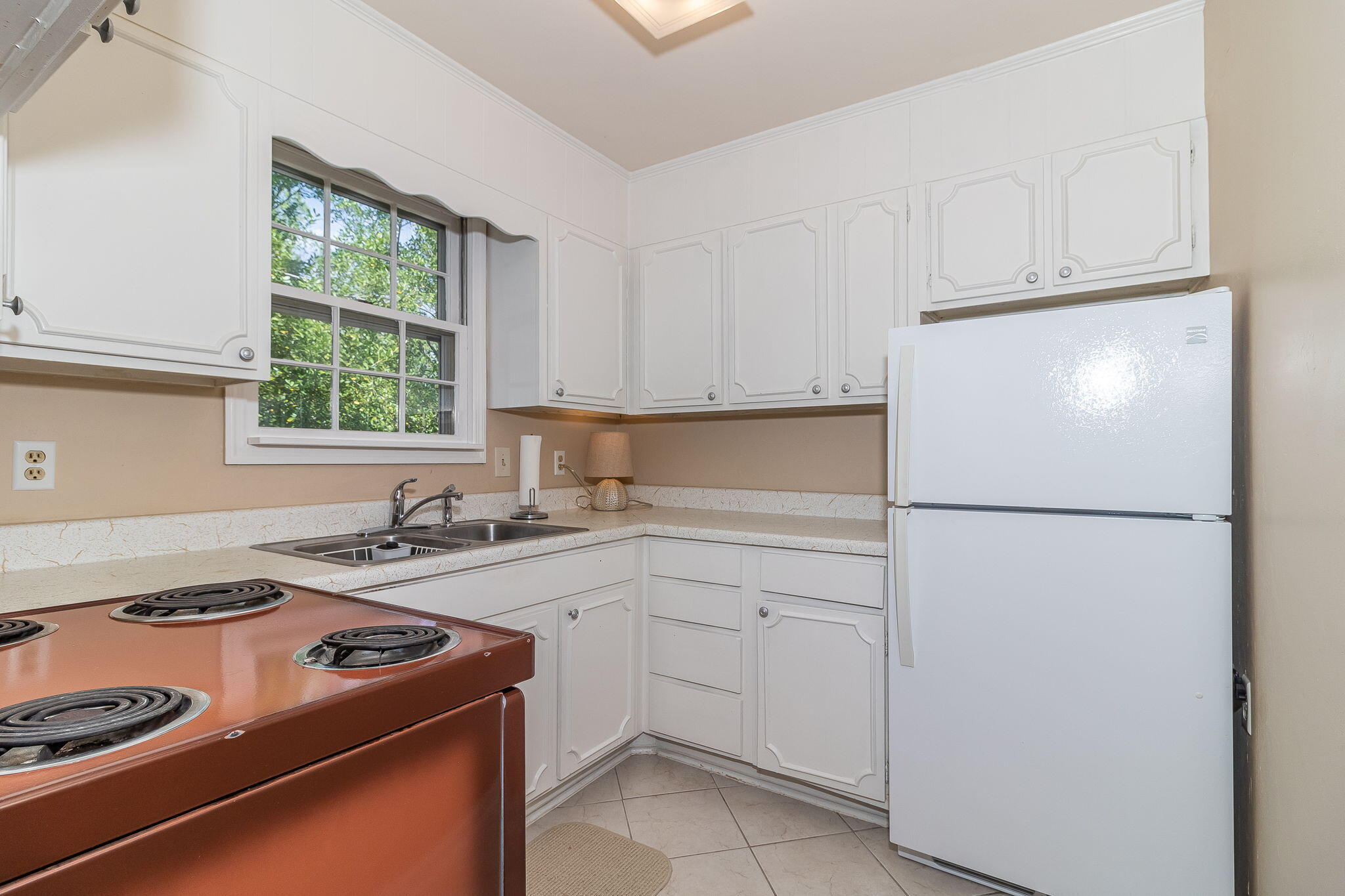 71-web-or-mls-2421 WALTON WAY ©-4195