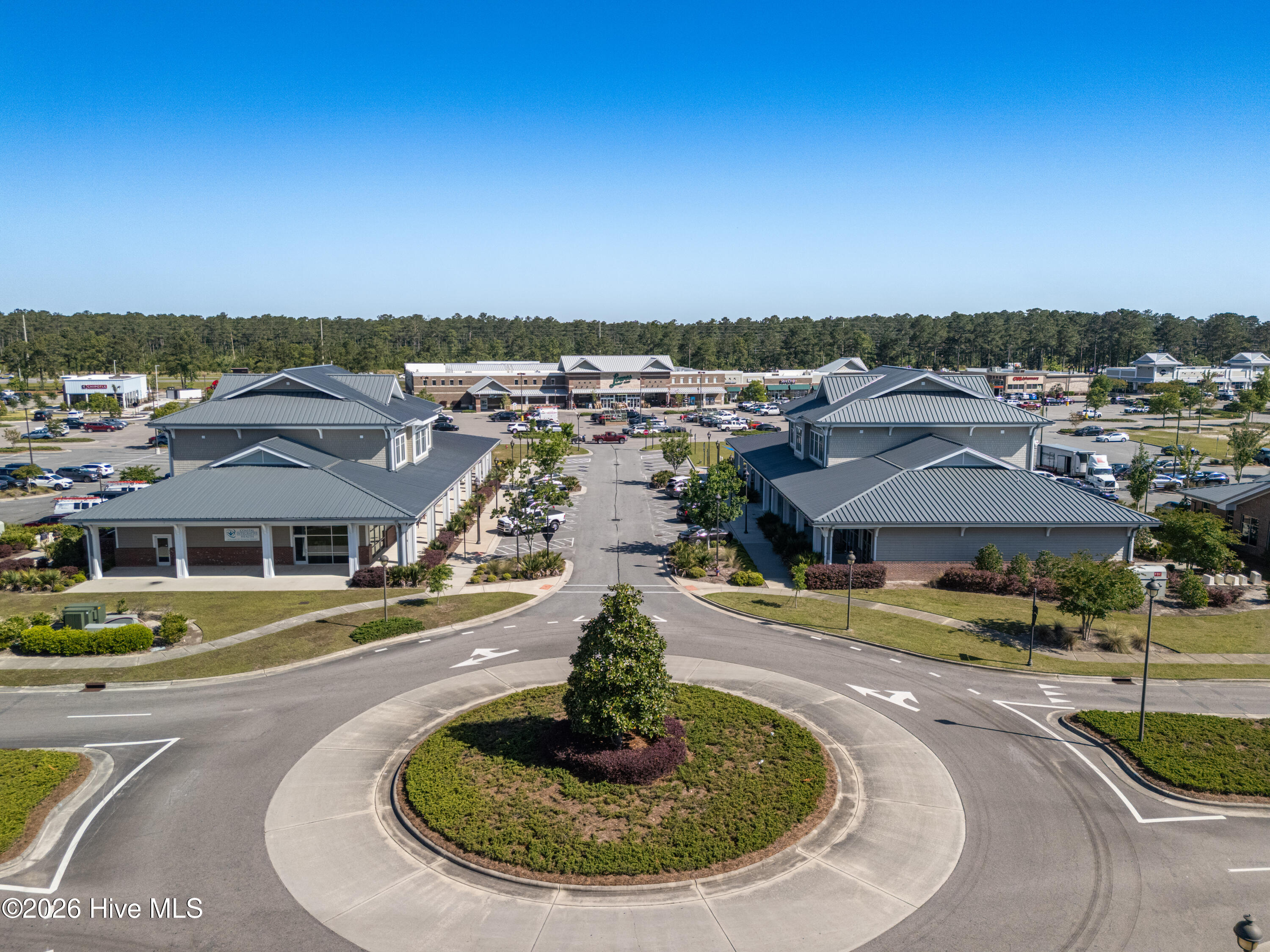 100563729 | Photo 90