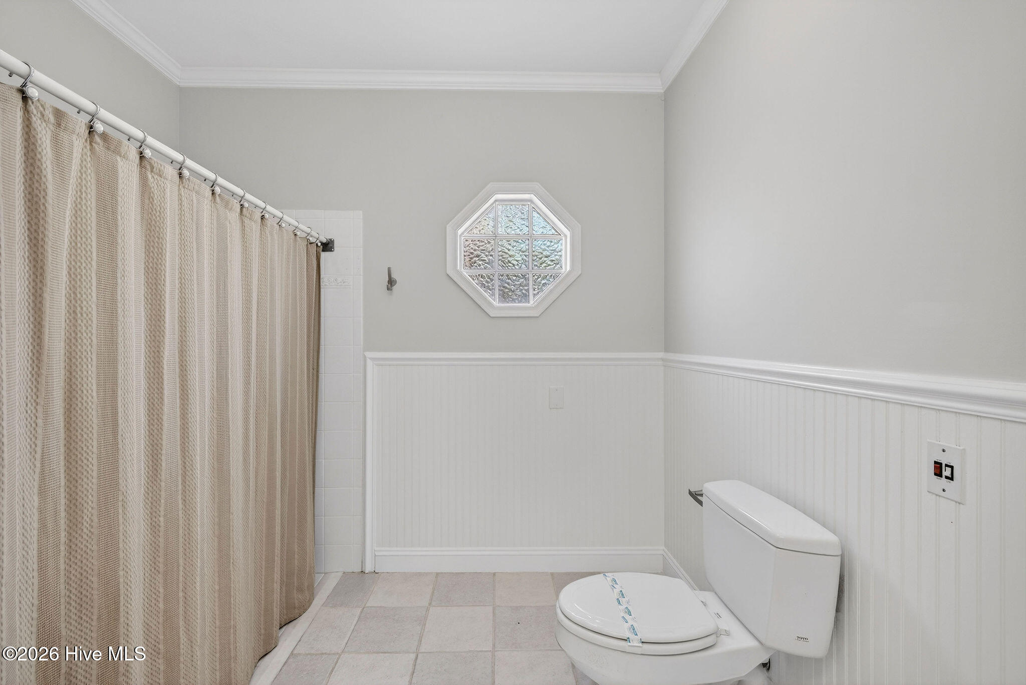 100549331 | Photo 47