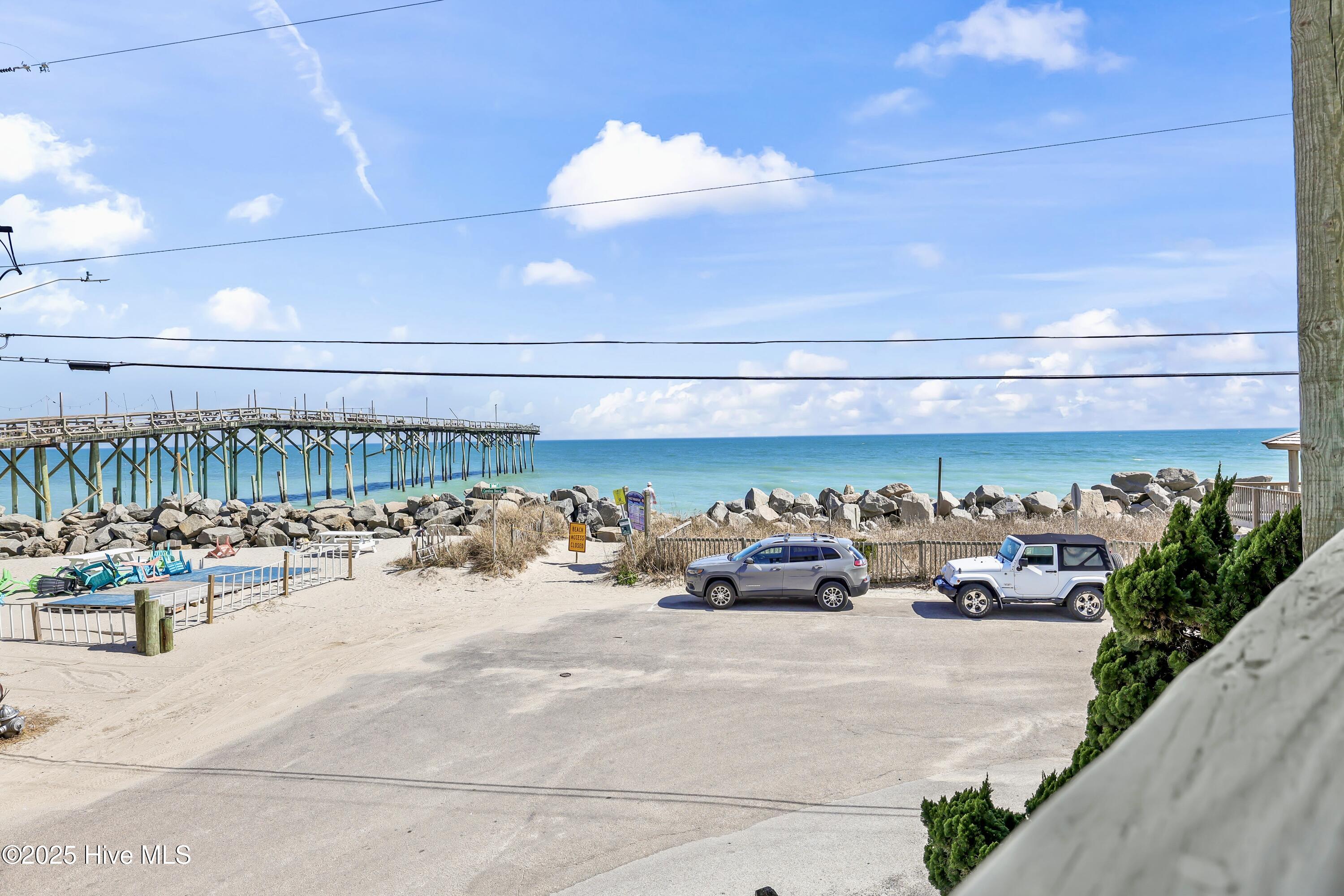 1717 Carolina Beach Avenue N 2a, Carolina Beach, NC 28428 – photo 3: Photo Mar 08 2025, 14 09 58