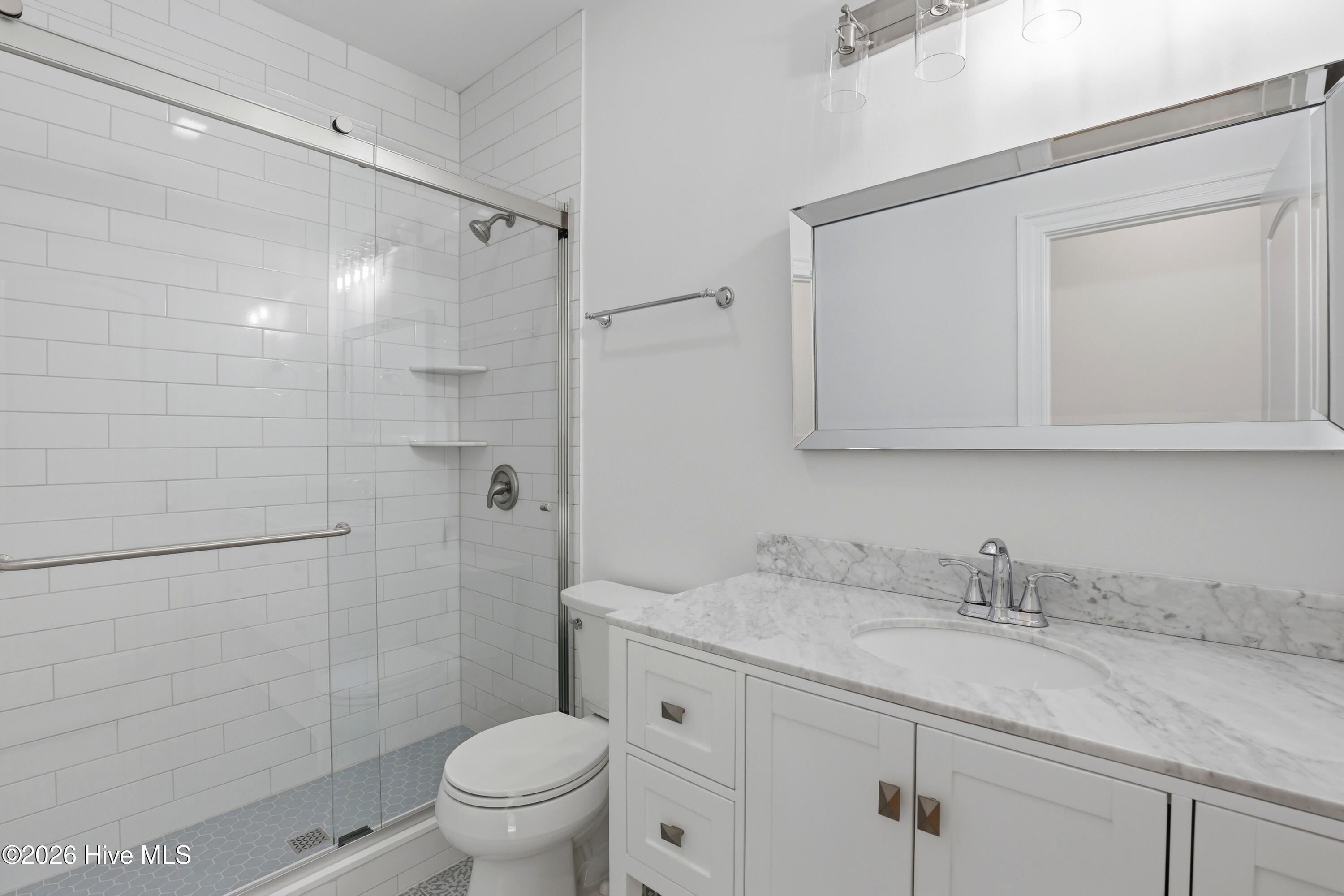 100562697 | Photo 42