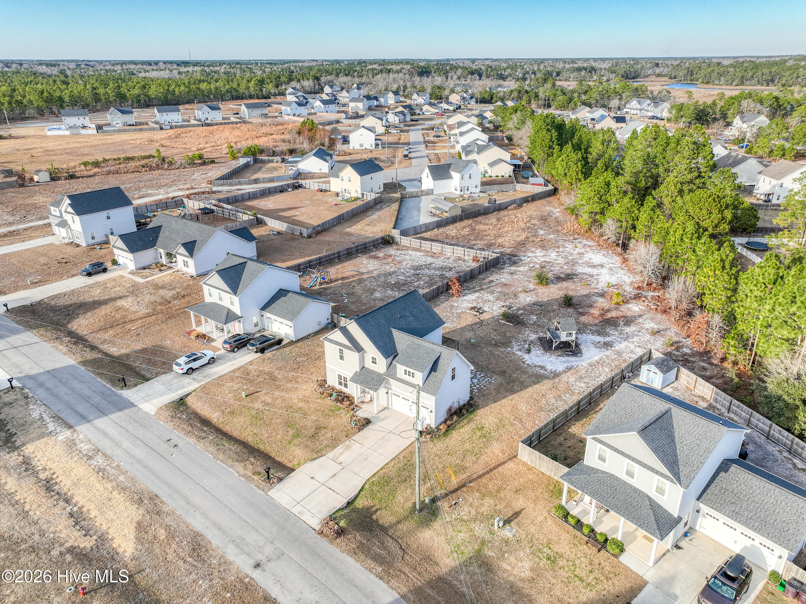 100549687 | Photo 45