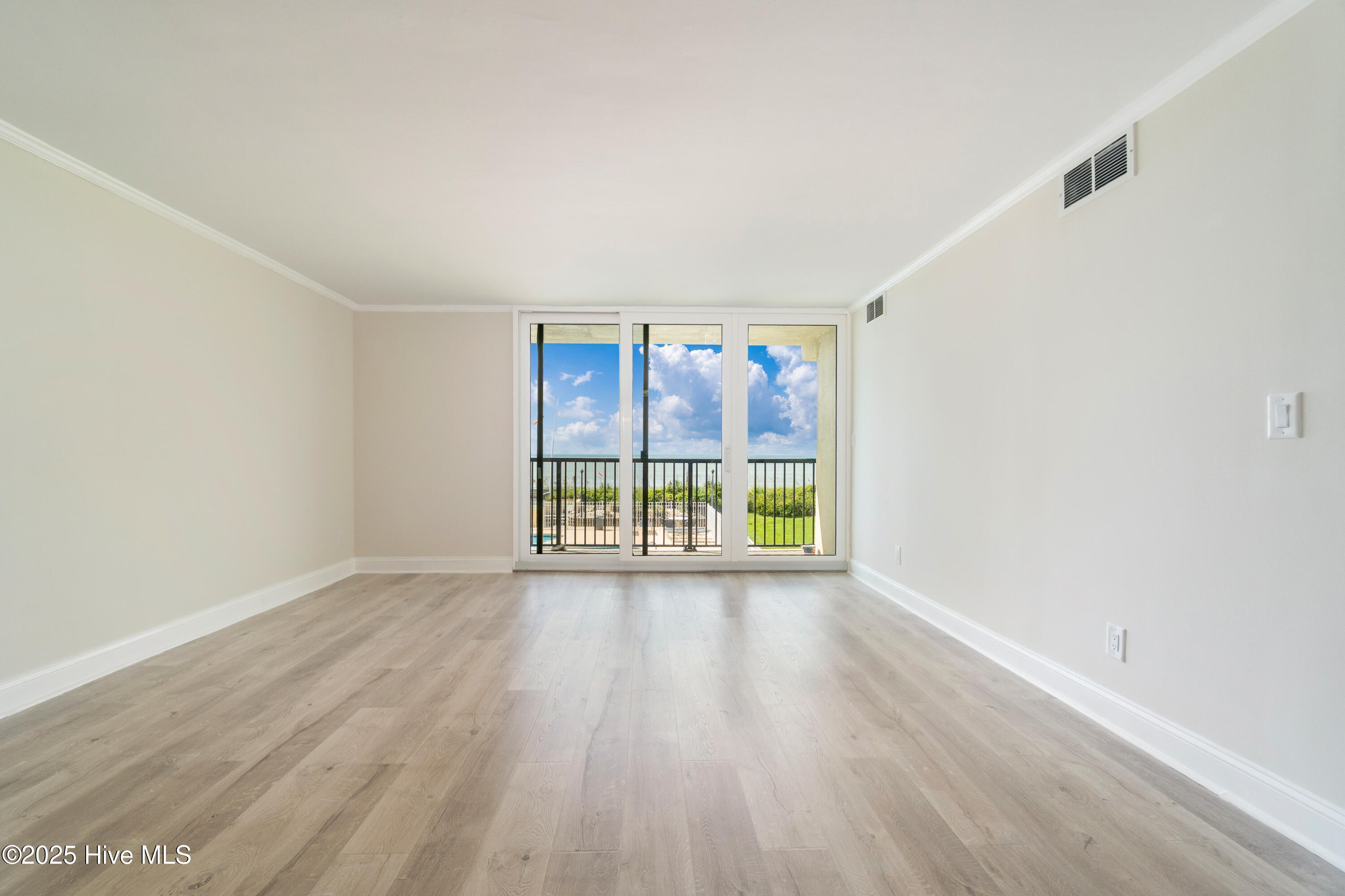 2305 W Fort Macon Road UNIT 207, Atlantic Beach, NC, 28512