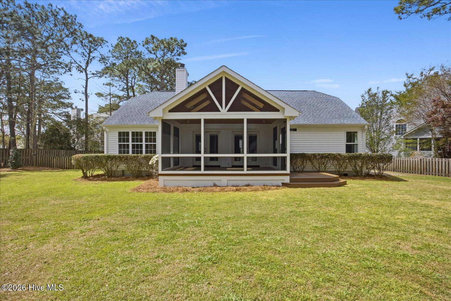 100564069 | Photo 37