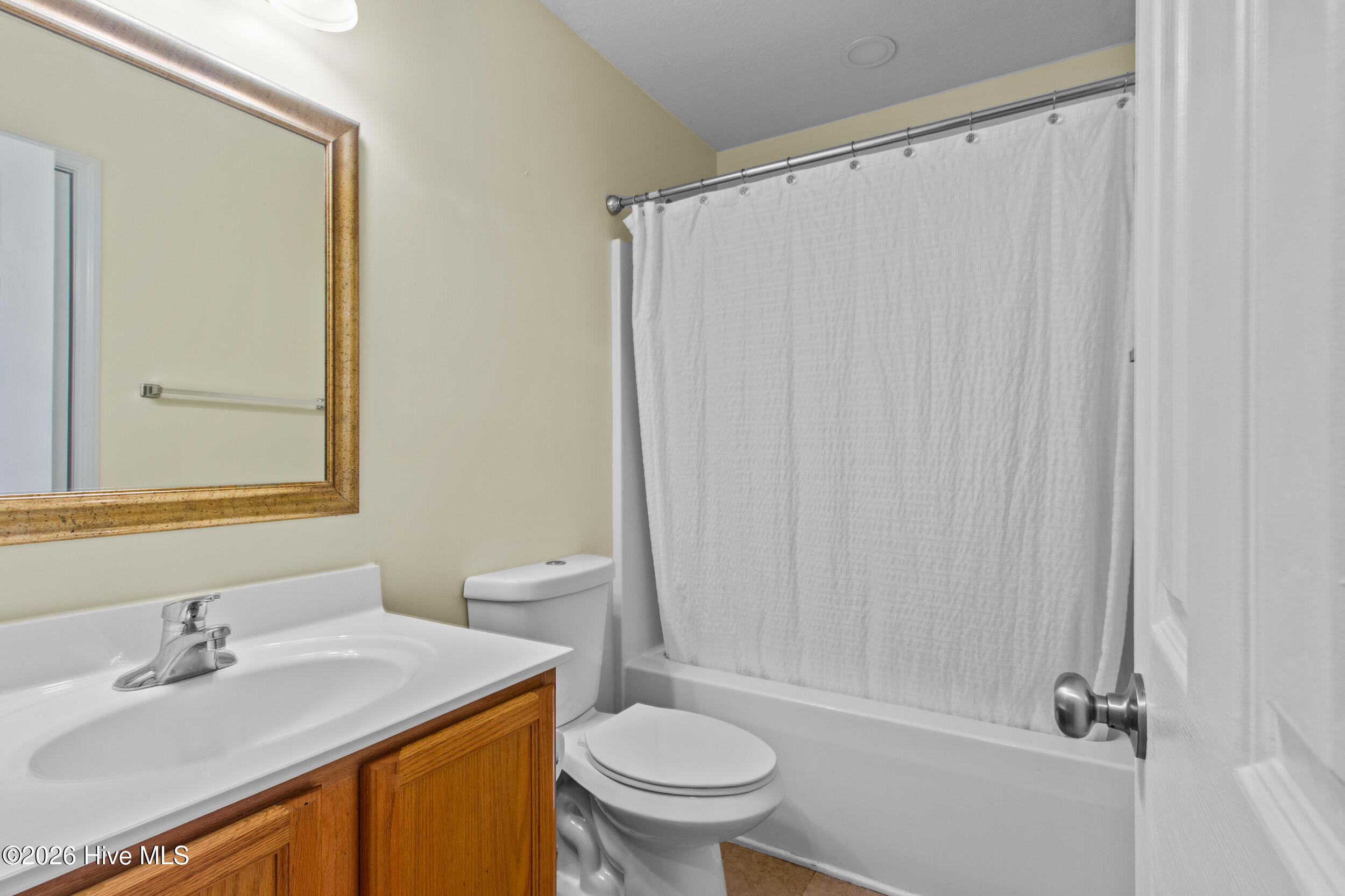 100548560 | Photo 13