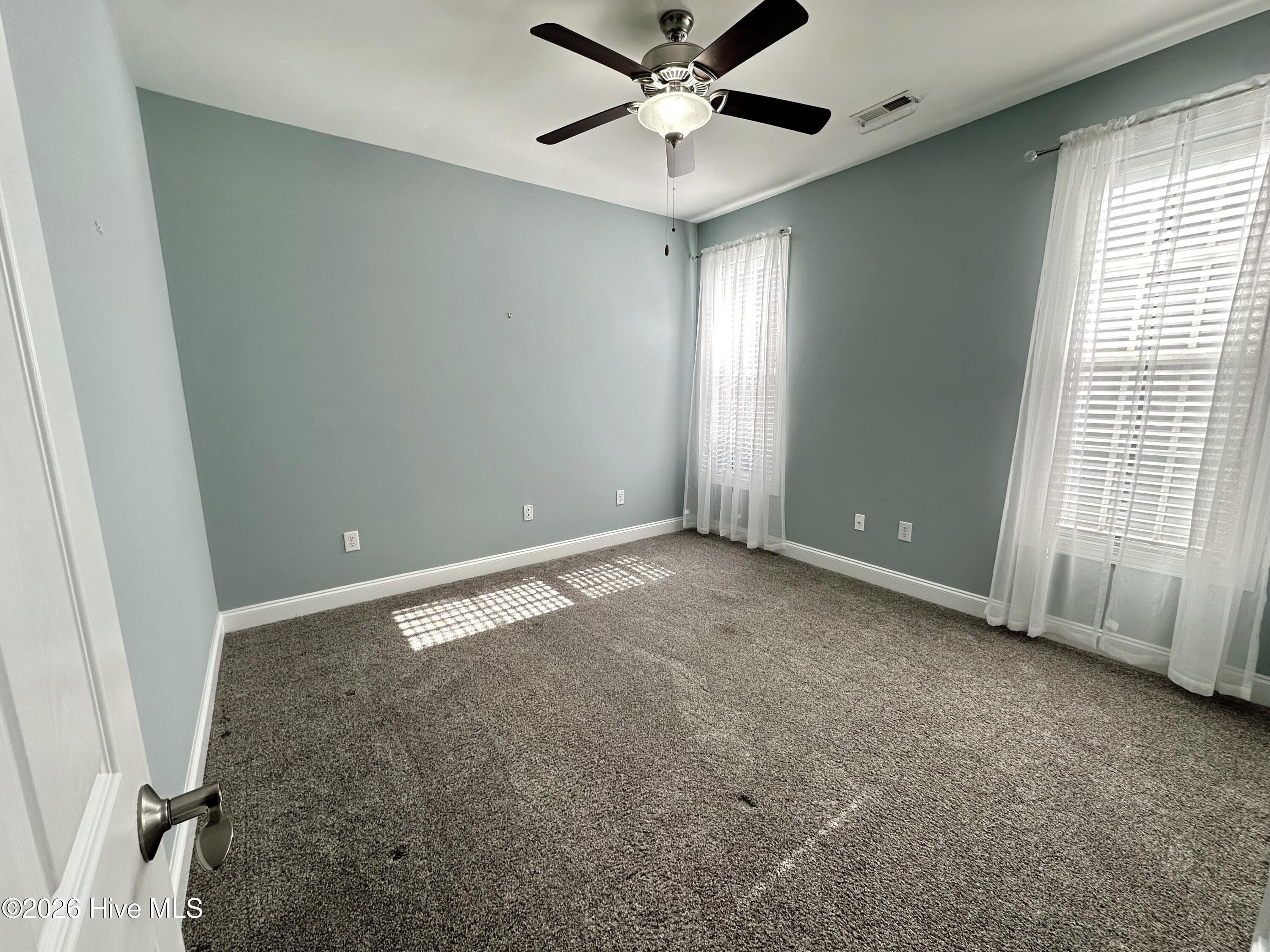 100555837 | Photo 21